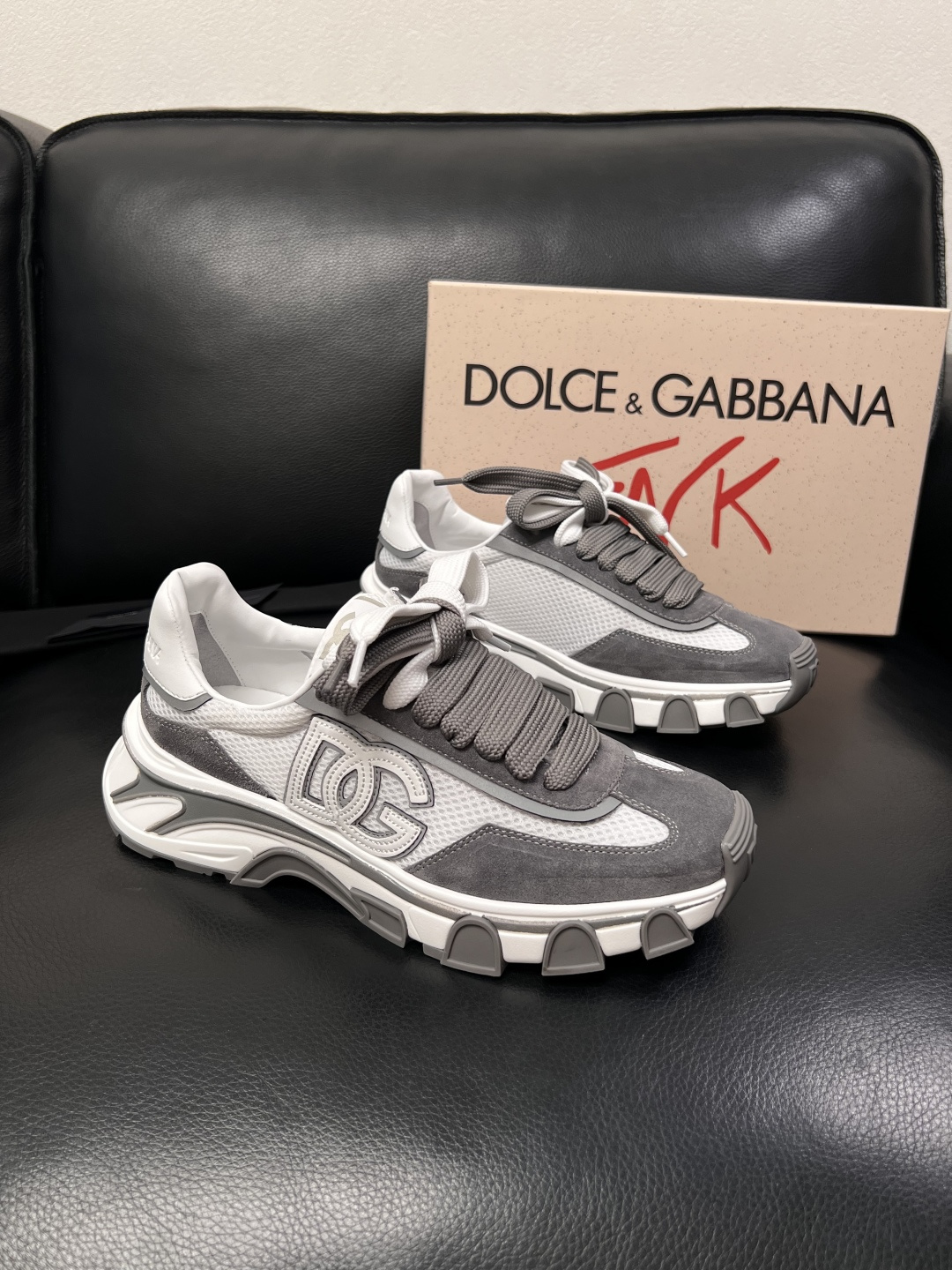Dolce & Gabbana   高品质  顶级工艺品  杜嘉班纳 爆款专柜新品同步，鞋面意大利进口牛