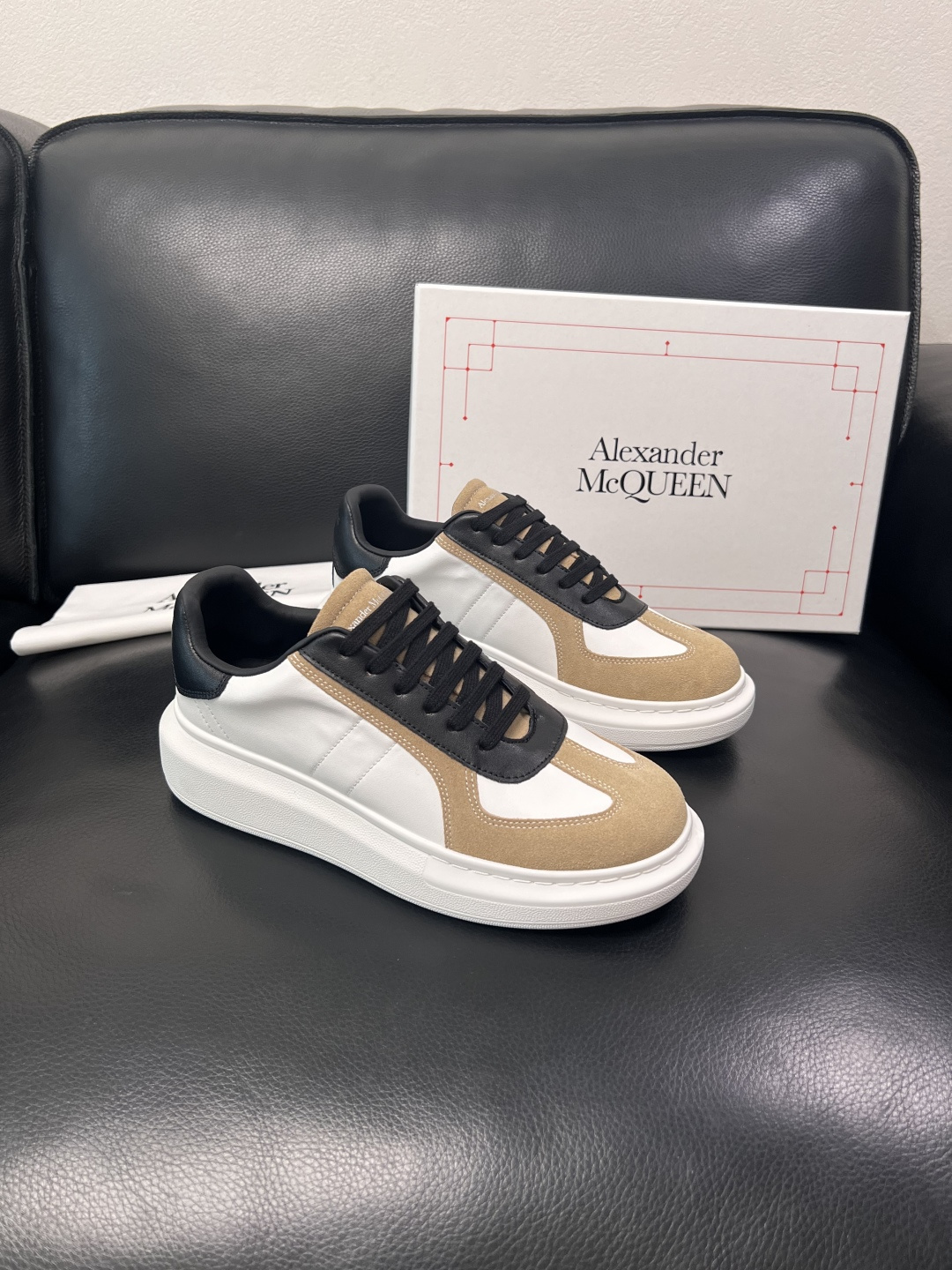 Alexander McQueen  高品质  顶级工艺品  麦昆  专柜同步 原厂配置，意大利进口原版