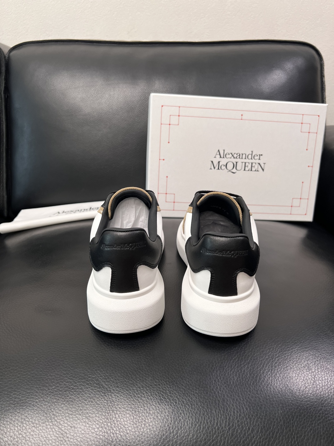 Alexander McQueen  高品质  顶级工艺品  麦昆  专柜同步 原厂配置，意大利进口原版