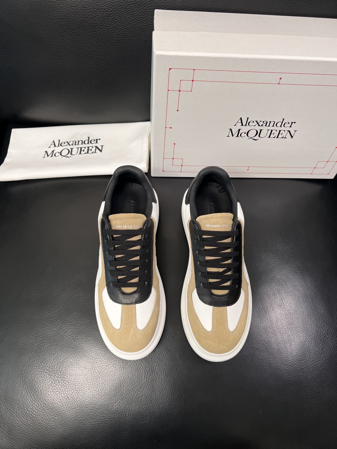Alexander McQueen  高品质  顶级工艺品  麦昆  专柜同步 原厂配置，意大利进口原版