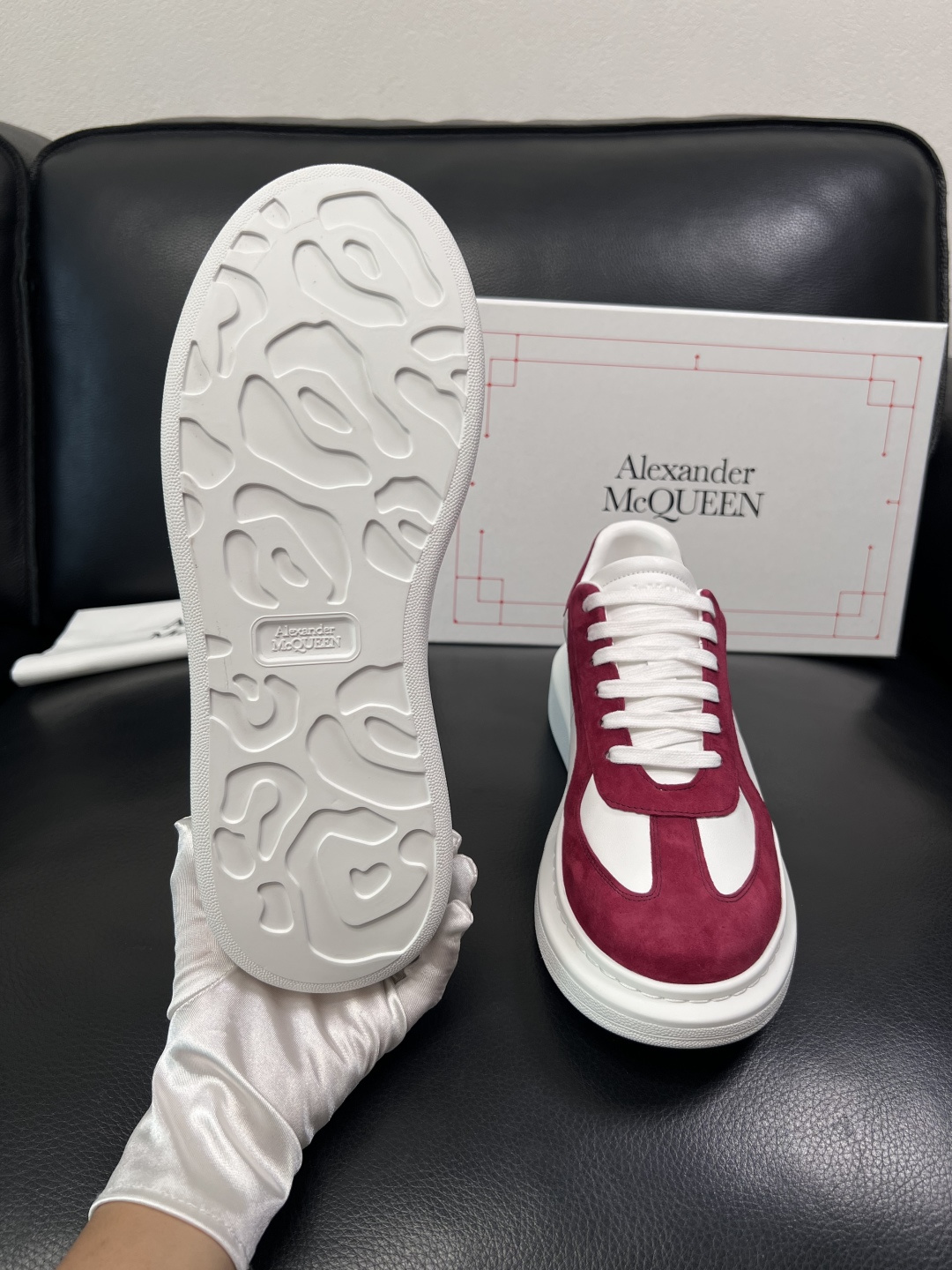 Alexander McQueen  高品质  顶级工艺品  麦昆  专柜同步 原厂配置，意大利进口原版
