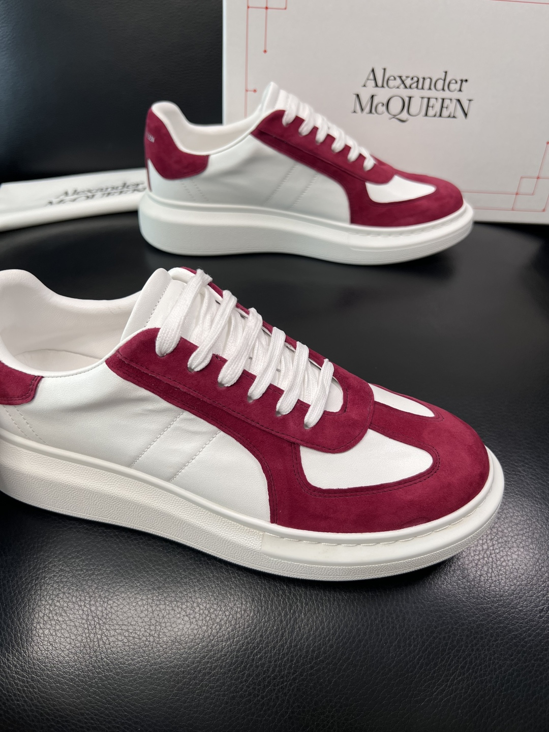 Alexander McQueen  高品质  顶级工艺品  麦昆  专柜同步 原厂配置，意大利进口原版