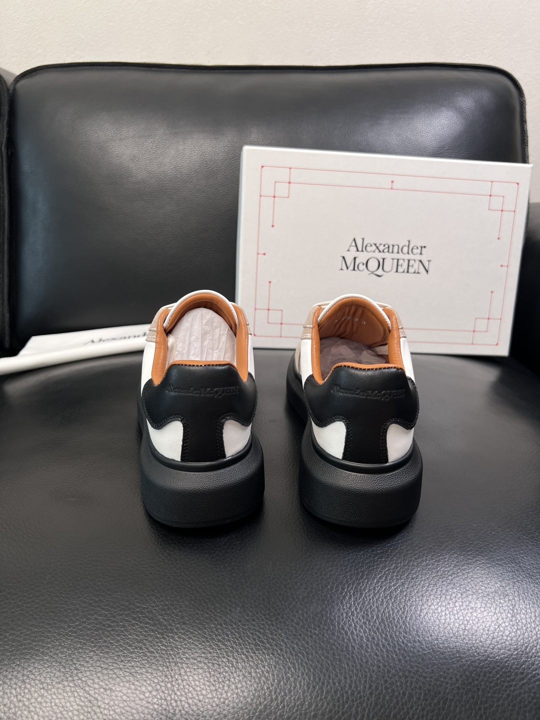Alexander McQueen  高品质  顶级工艺品  麦昆  专柜同步 原厂配置，意大利进口原版