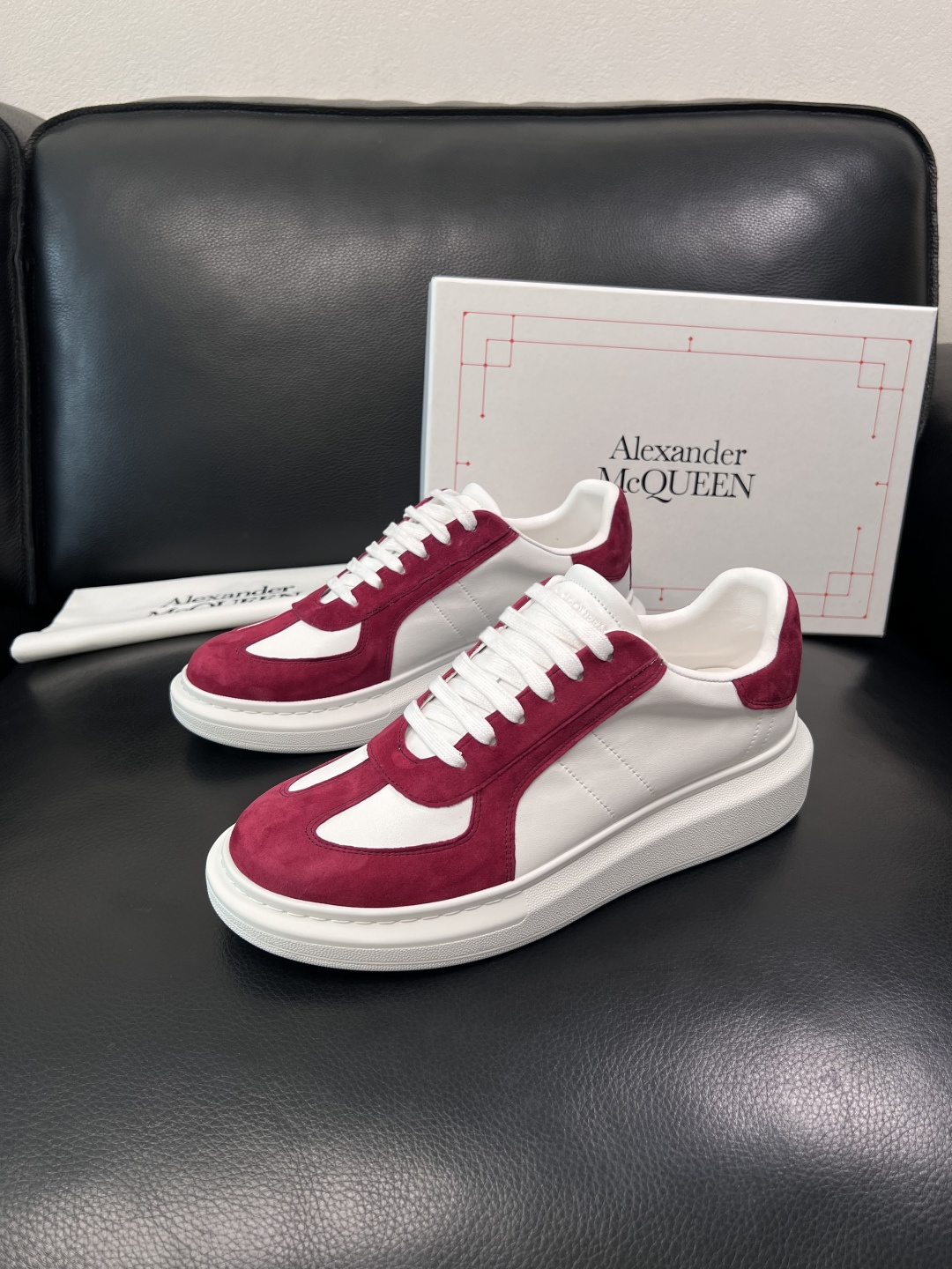 Alexander McQueen  高品质  顶级工艺品  麦昆  专柜同步 原厂配置，意大利进口原版