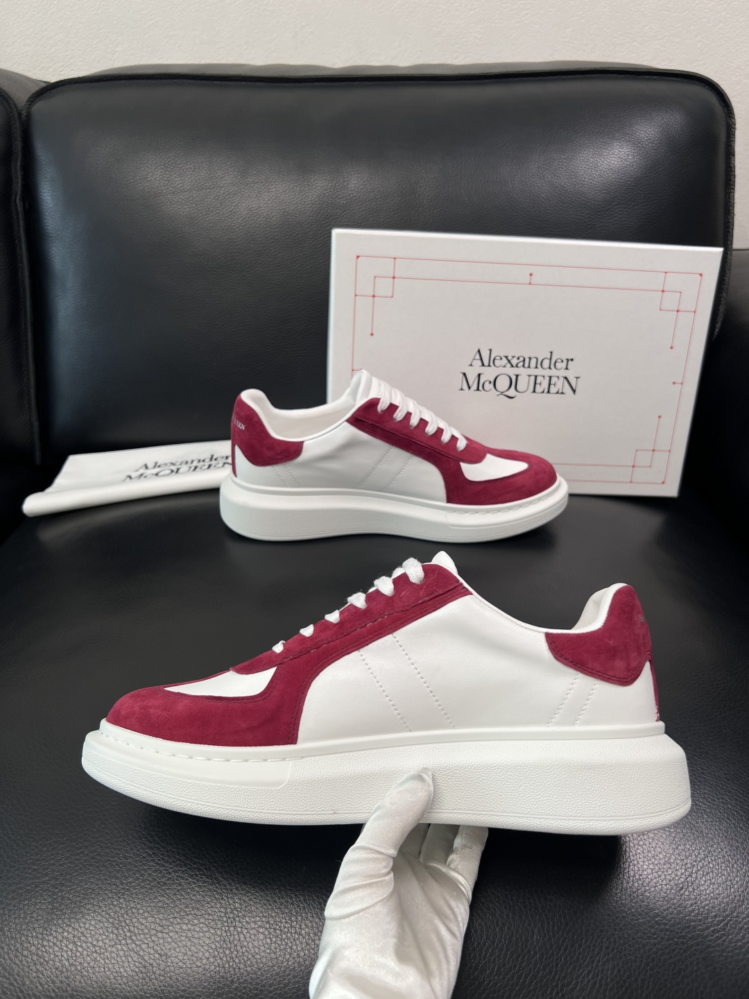Alexander McQueen  高品质  顶级工艺品  麦昆  专柜同步 原厂配置，意大利进口原版
