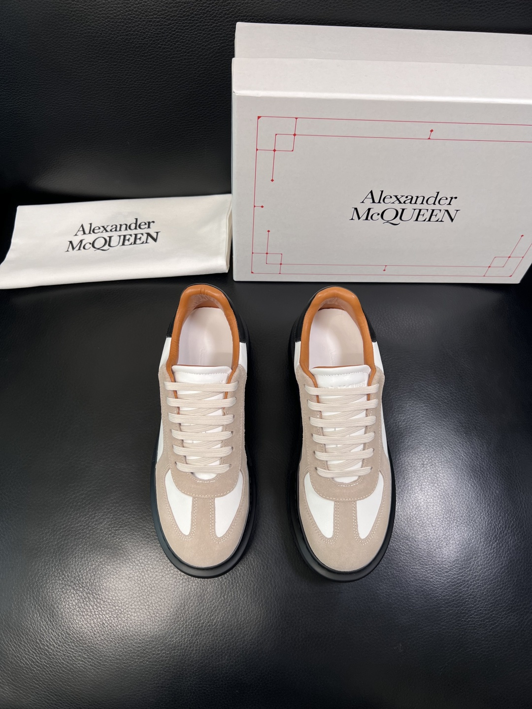 Alexander McQueen  高品质  顶级工艺品  麦昆  专柜同步 原厂配置，意大利进口原版