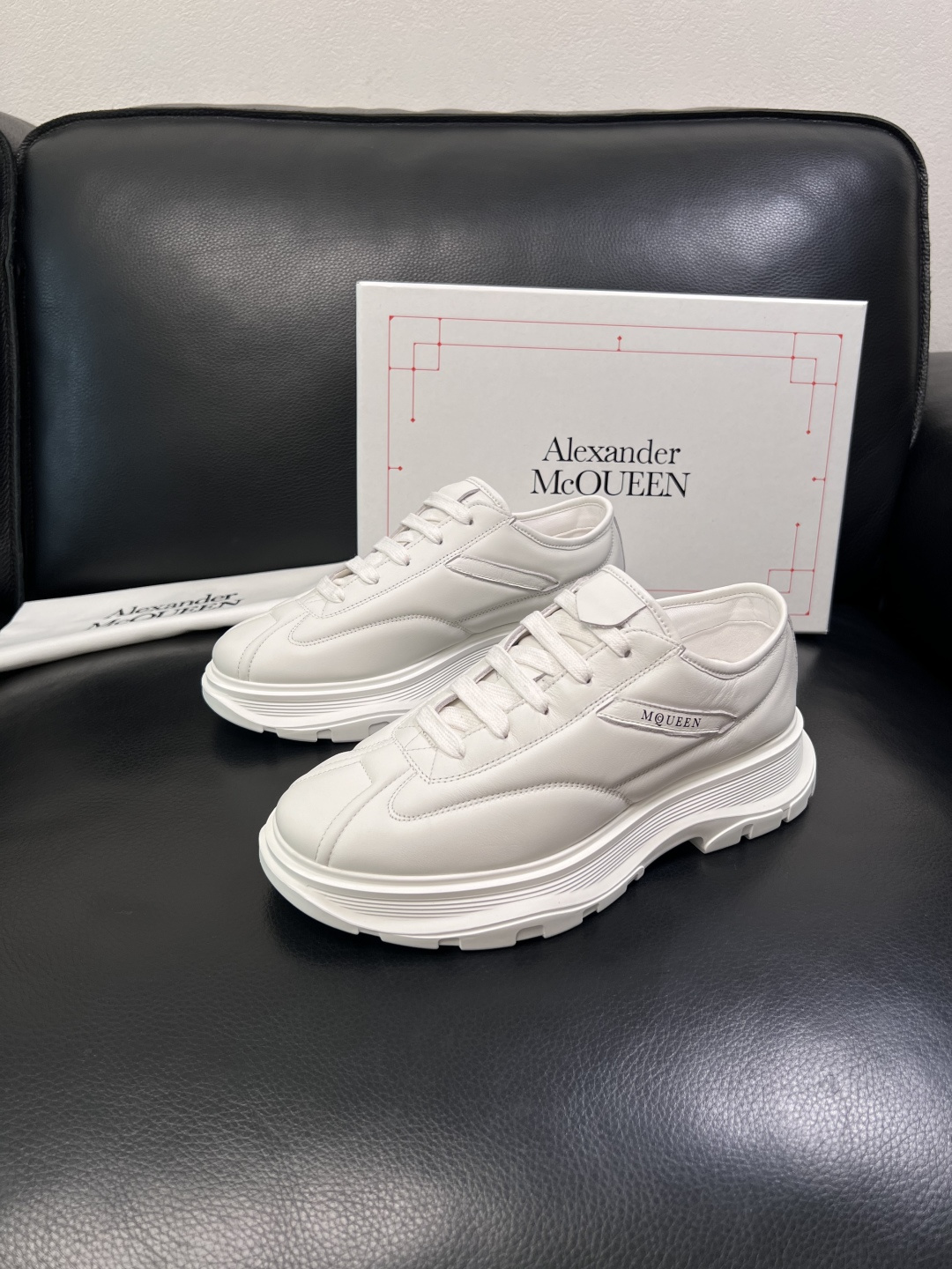 Alexander McQueen  高品质  顶级工艺品  麦昆  专柜同步 原厂配置，意大利进口原版