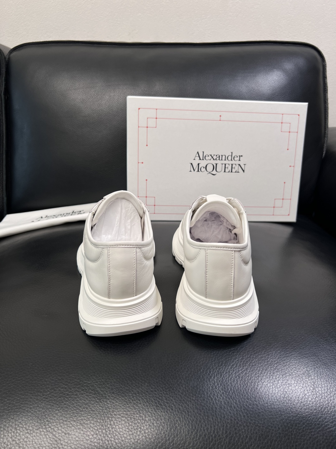 Alexander McQueen  高品质  顶级工艺品  麦昆  专柜同步 原厂配置，意大利进口原版