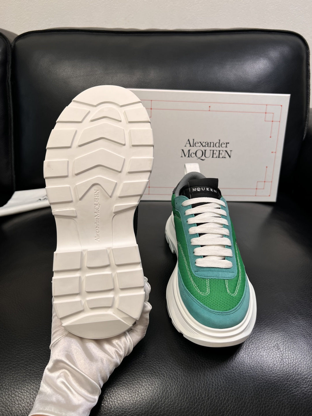 Alexander McQueen  高品质  顶级工艺品  麦昆  专柜同步 原厂配置，意大利进口原版