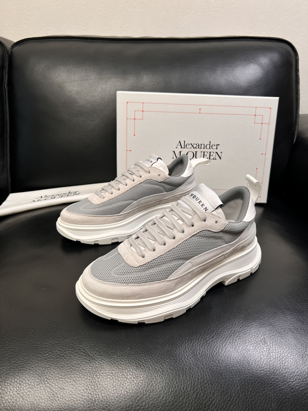 Alexander McQueen  高品质  顶级工艺品  麦昆  专柜同步 原厂配置，意大利进口原版