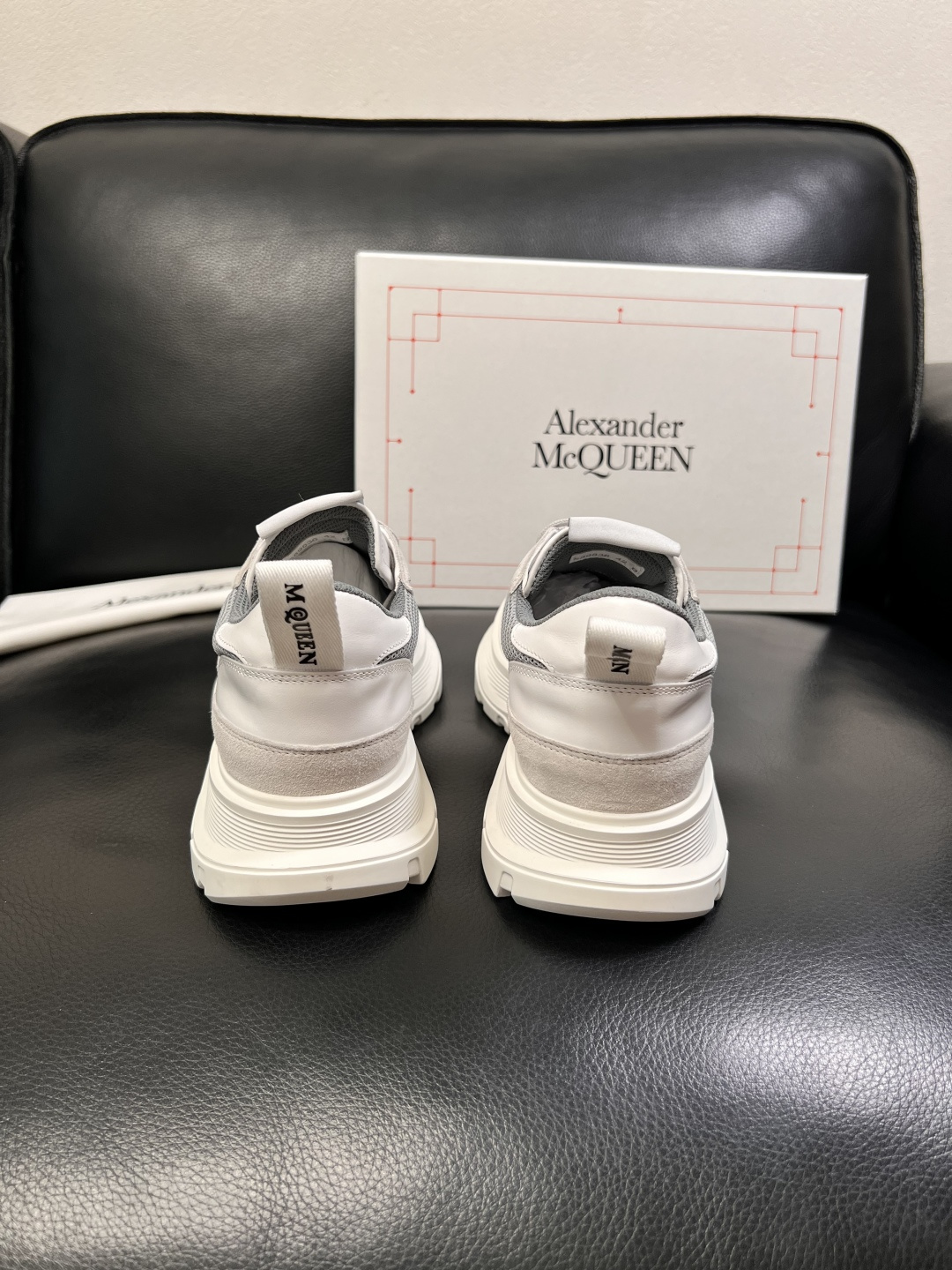 Alexander McQueen  高品质  顶级工艺品  麦昆  专柜同步 原厂配置，意大利进口原版