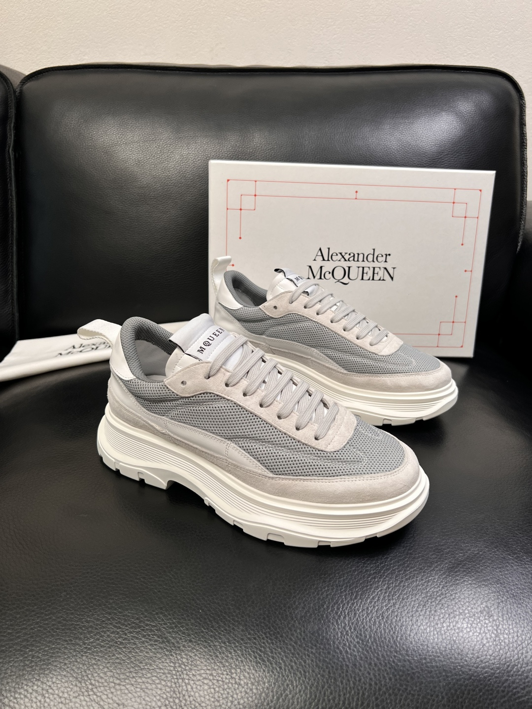 Alexander McQueen  高品质  顶级工艺品  麦昆  专柜同步 原厂配置，意大利进口原版