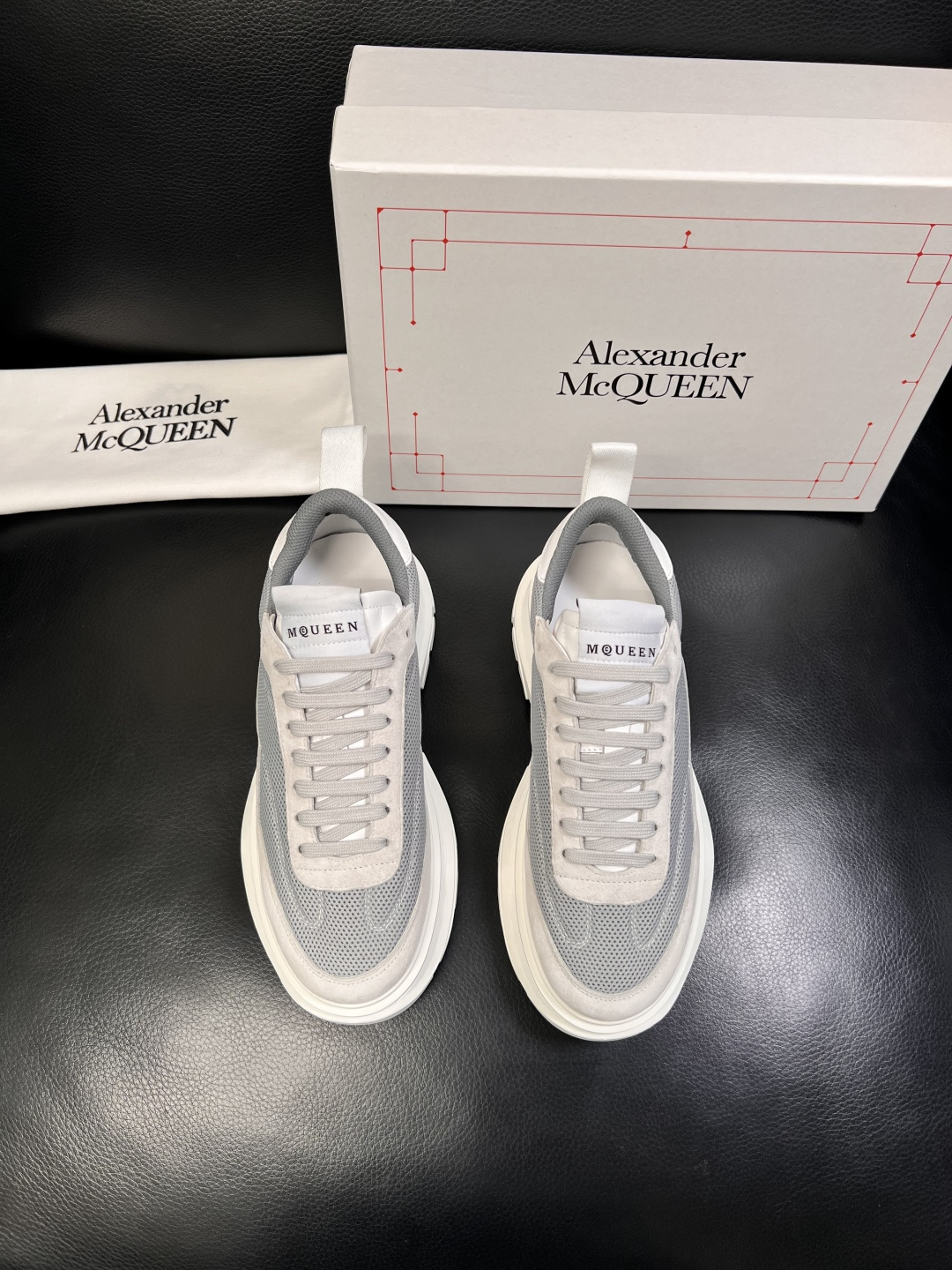 Alexander McQueen  高品质  顶级工艺品  麦昆  专柜同步 原厂配置，意大利进口原版