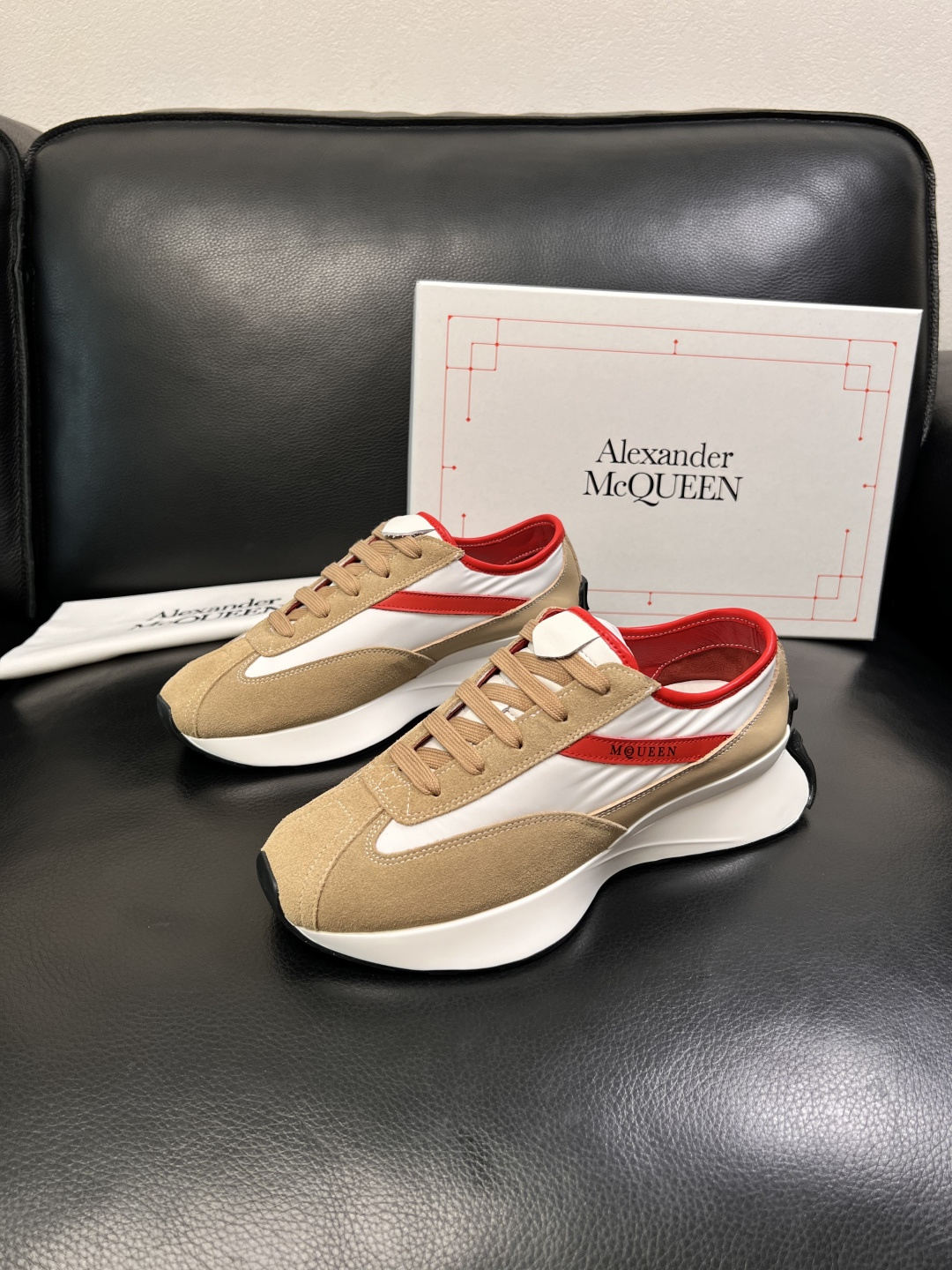 Alexander McQueen  高品质  顶级工艺品  麦昆  专柜同步 原厂配置，意大利进口原版