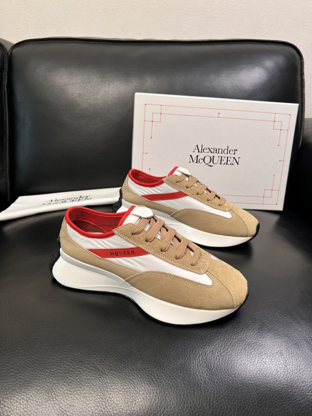 Alexander McQueen  高品质  顶级工艺品  麦昆  专柜同步 原厂配置，意大利进口原版