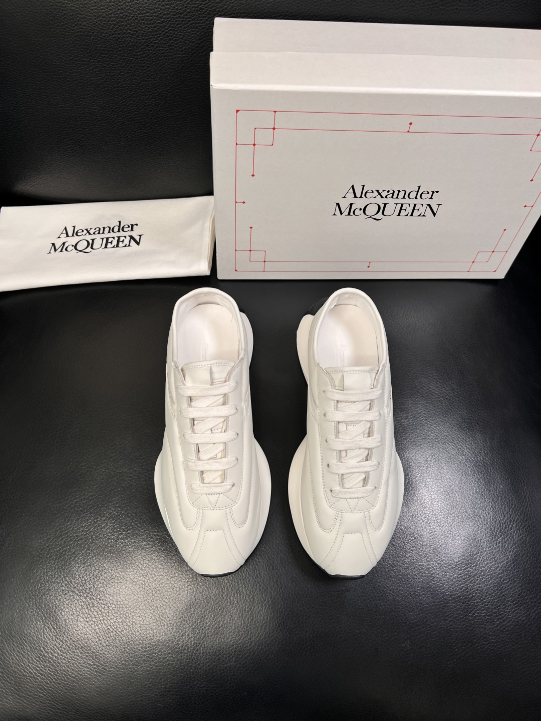 Alexander McQueen  高品质  顶级工艺品  麦昆  专柜同步 原厂配置，意大利进口原版