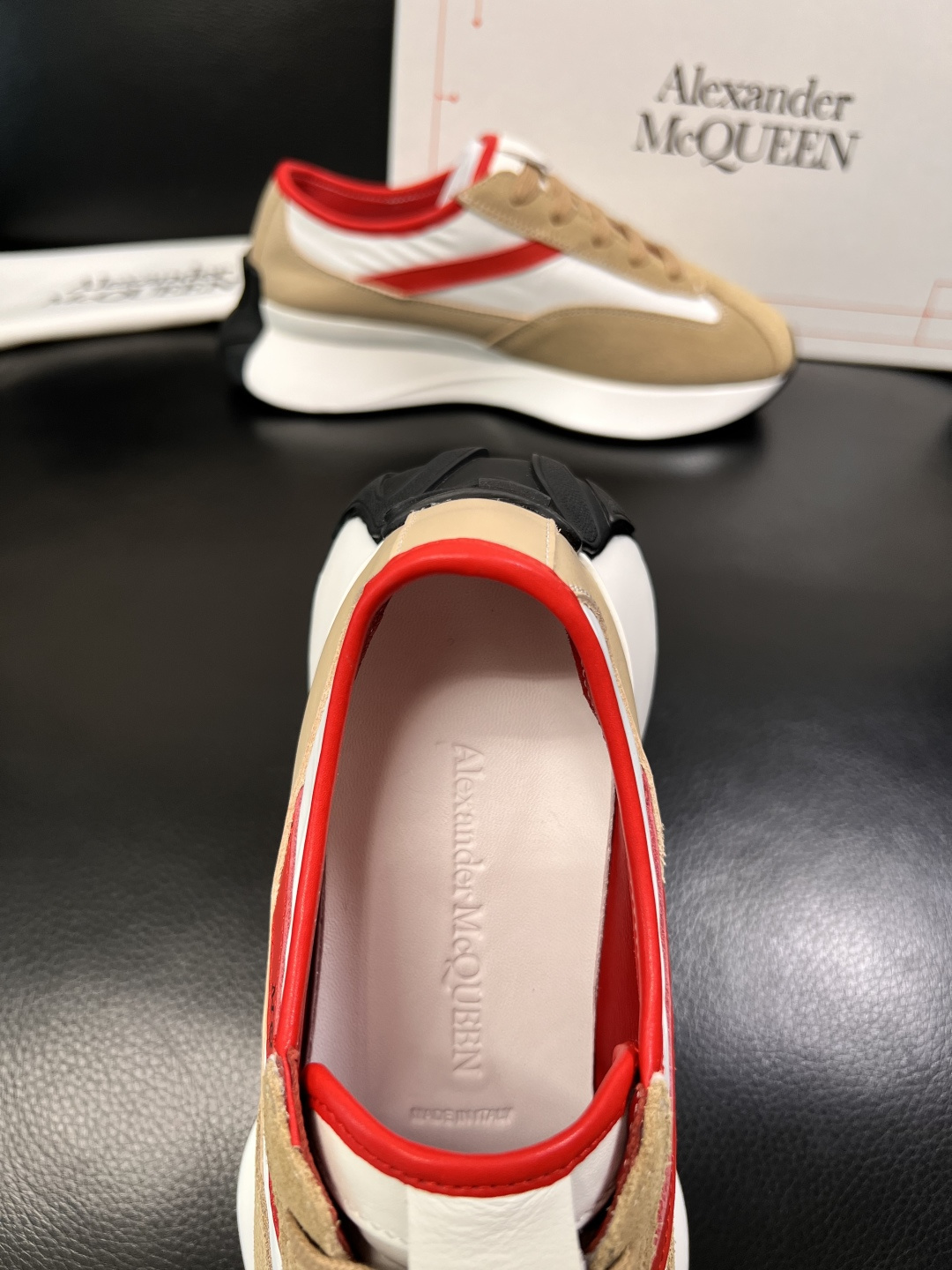 Alexander McQueen  高品质  顶级工艺品  麦昆  专柜同步 原厂配置，意大利进口原版