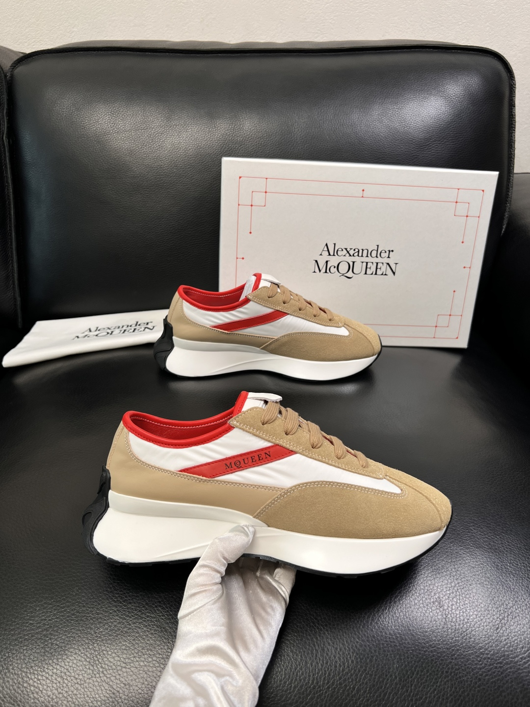 Alexander McQueen  高品质  顶级工艺品  麦昆  专柜同步 原厂配置，意大利进口原版