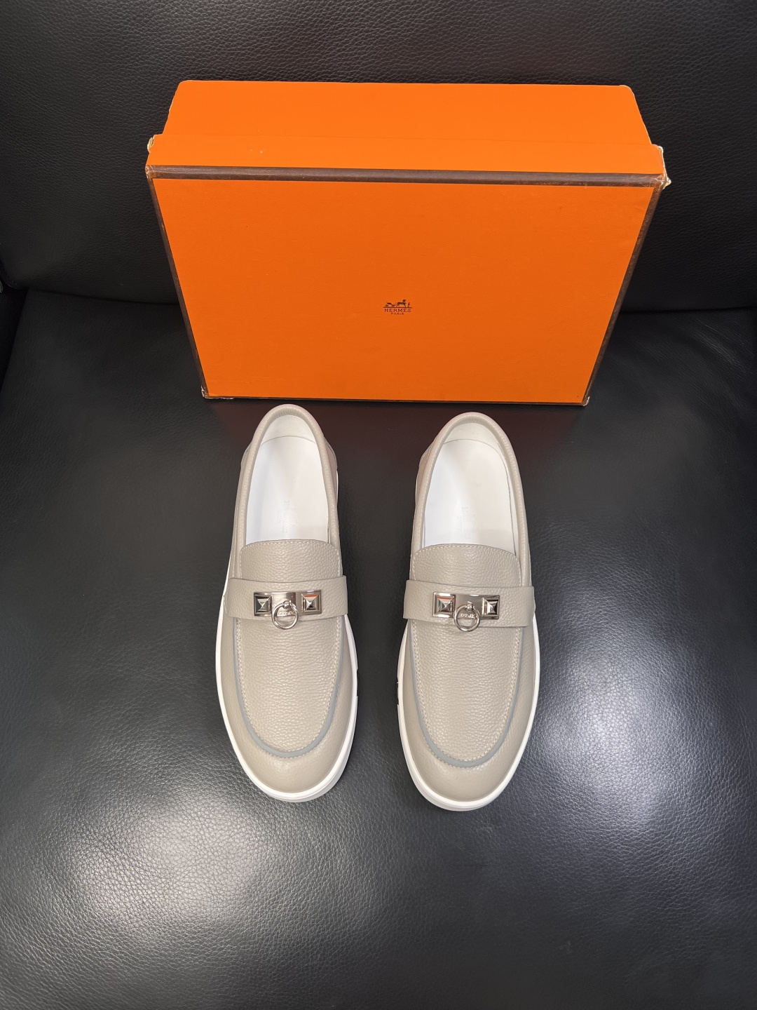 Hermes  高品质  顶级工艺品  爱马仕 专柜同步发售原厂配置，意大利进口原版牛皮面料，高品质拼接