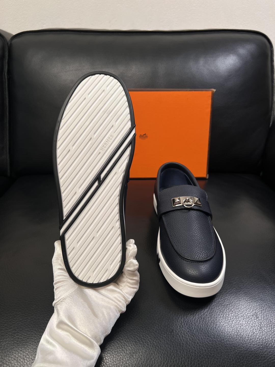 Hermes  高品质  顶级工艺品  爱马仕 专柜同步发售原厂配置，意大利进口原版牛皮面料，高品质拼接