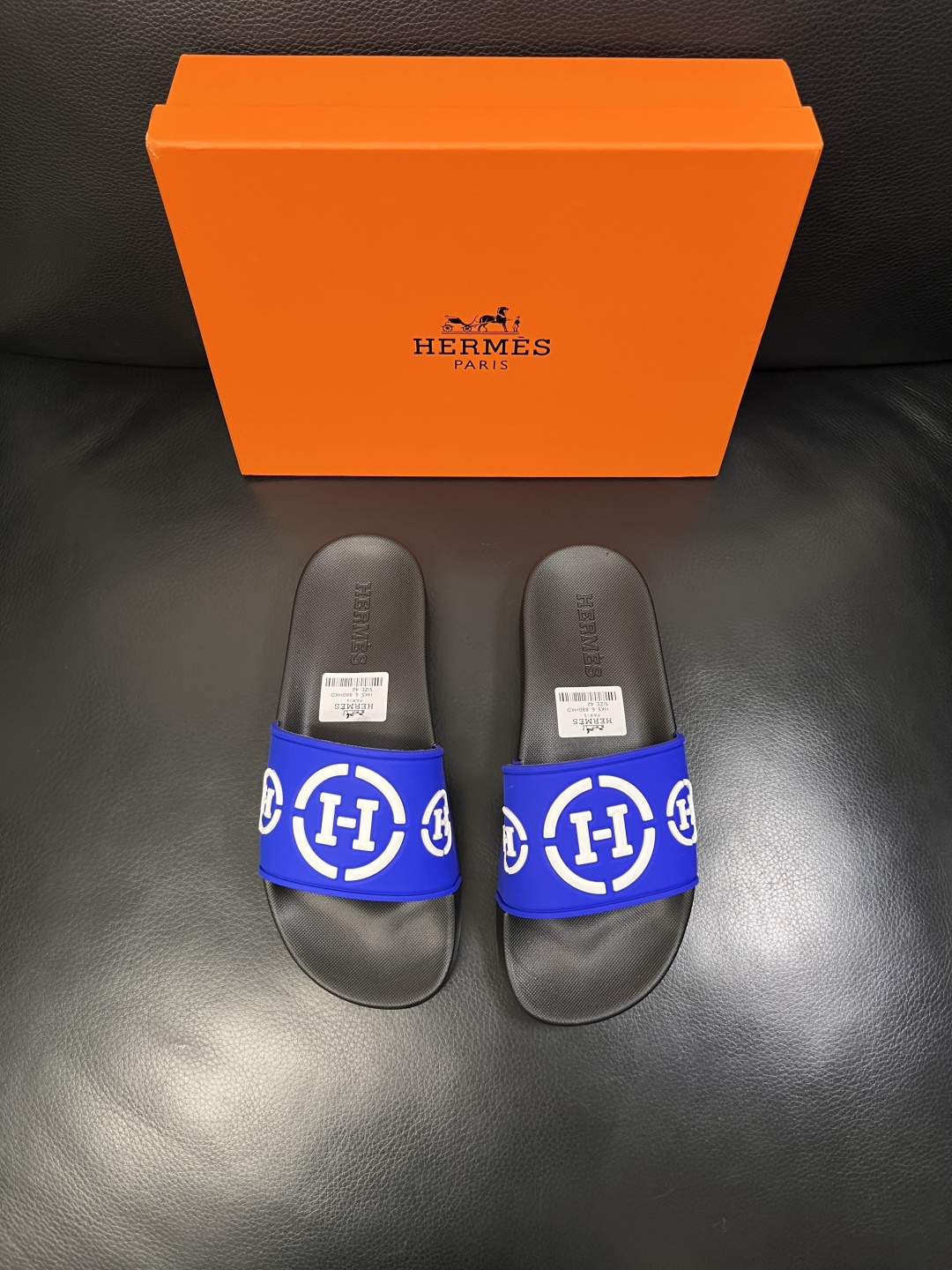 Hermes  高品质  顶级工艺品  爱马仕 拖鞋专柜同步发售原厂配置，意大利进口原版面料，高品质拼接
