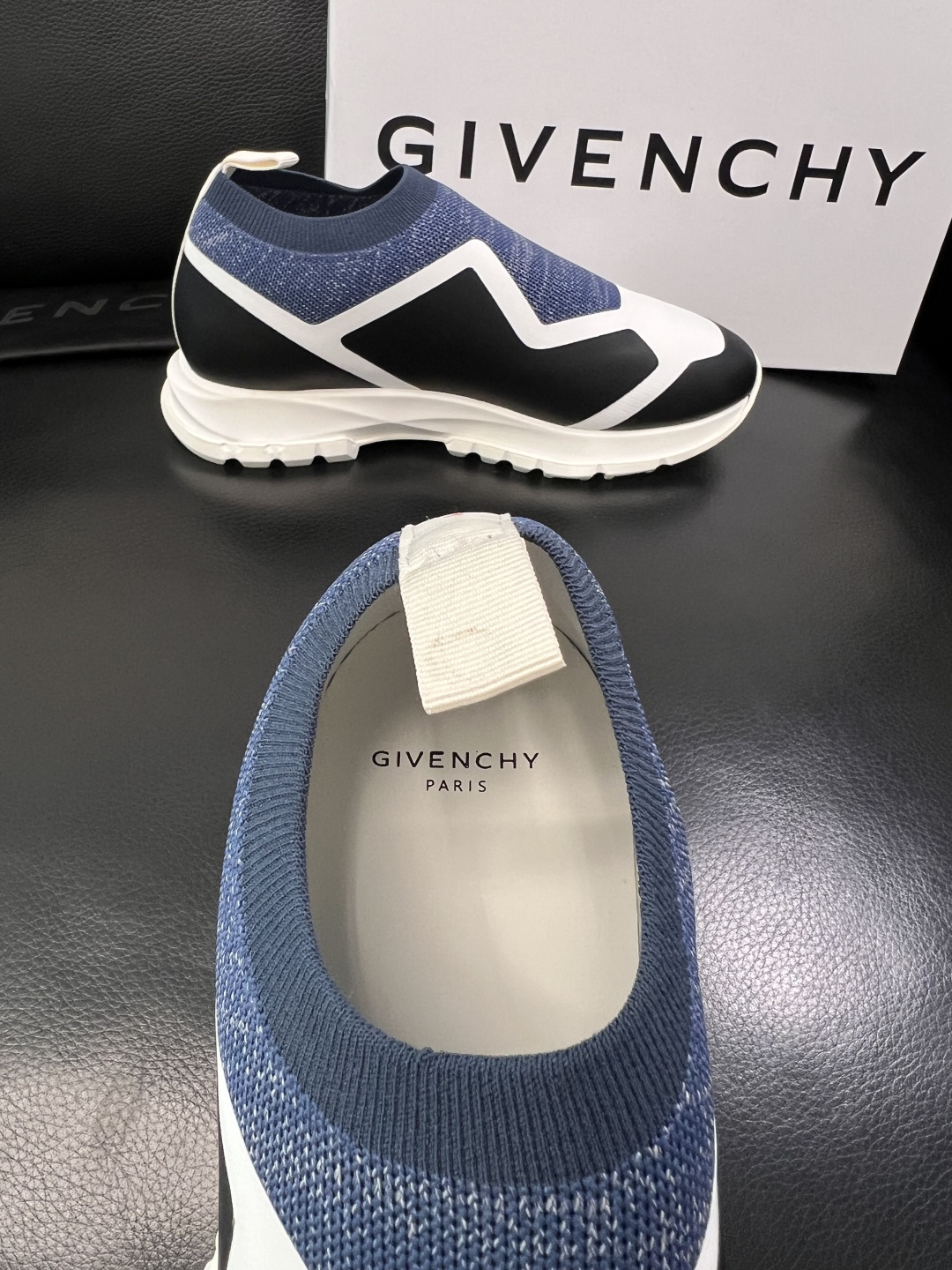 ⚠️只换码不退⚠️    Givenchy  高品质  纪梵希  顶级工艺品  专柜新品同步，鞋面意大利