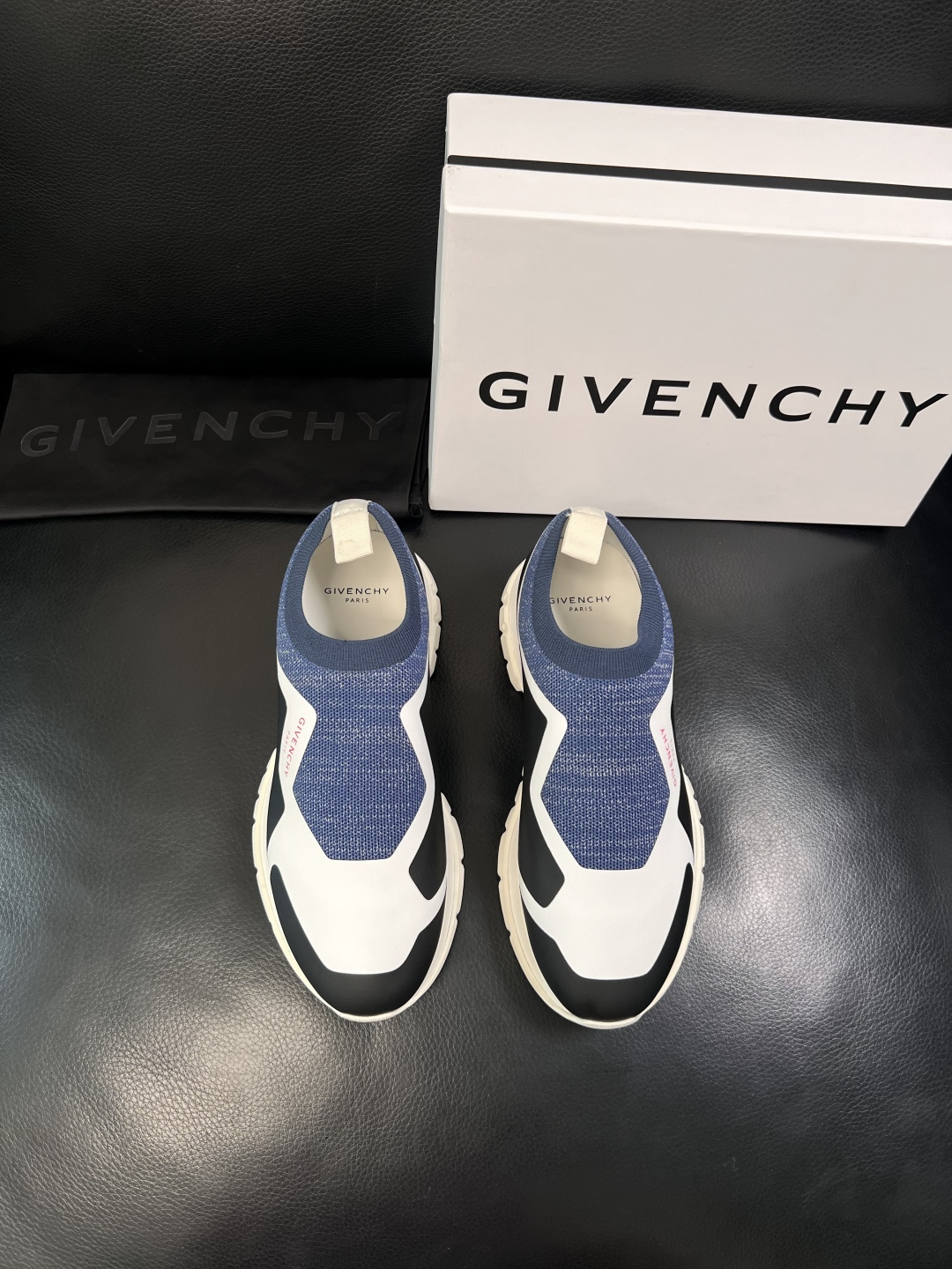 ⚠️只换码不退⚠️    Givenchy  高品质  纪梵希  顶级工艺品  专柜新品同步，鞋面意大利