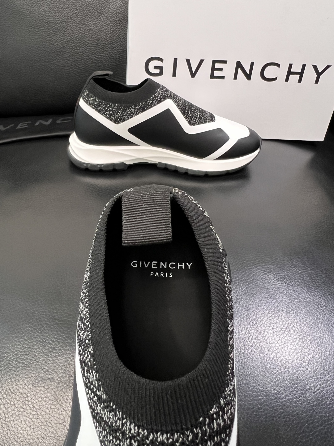 ⚠️只换码不退⚠️    Givenchy  高品质  纪梵希  顶级工艺品  专柜新品同步，鞋面意大利