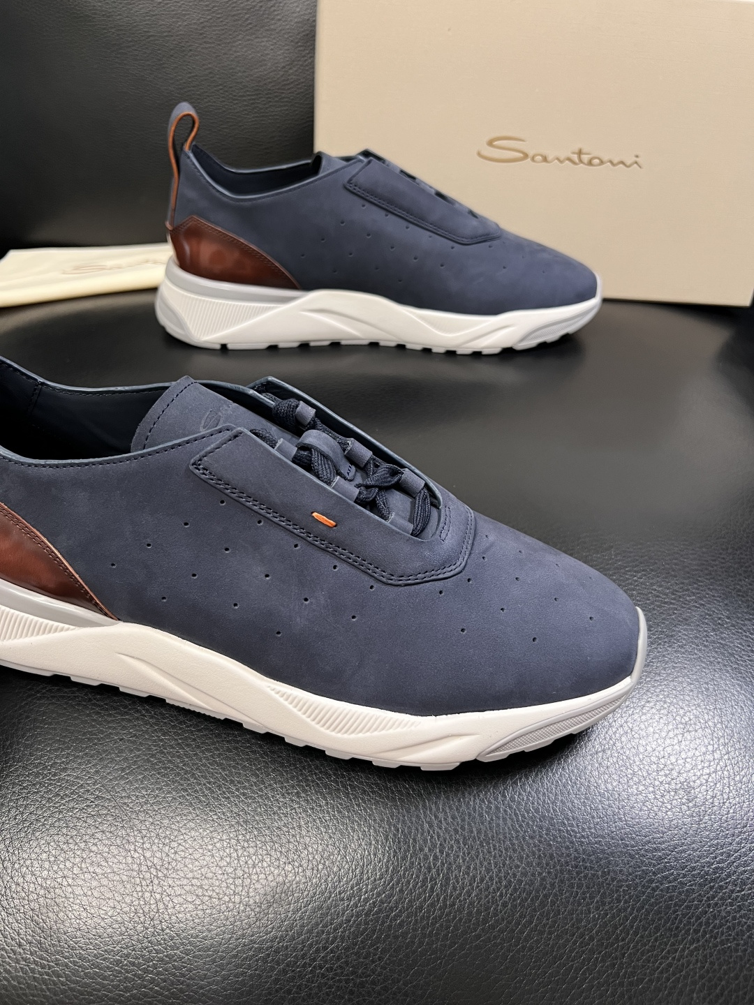 ⚠️只换码不退⚠️    Santoni  高品质  圣东尼   顶级工艺品  专柜新品同步，鞋面意大利