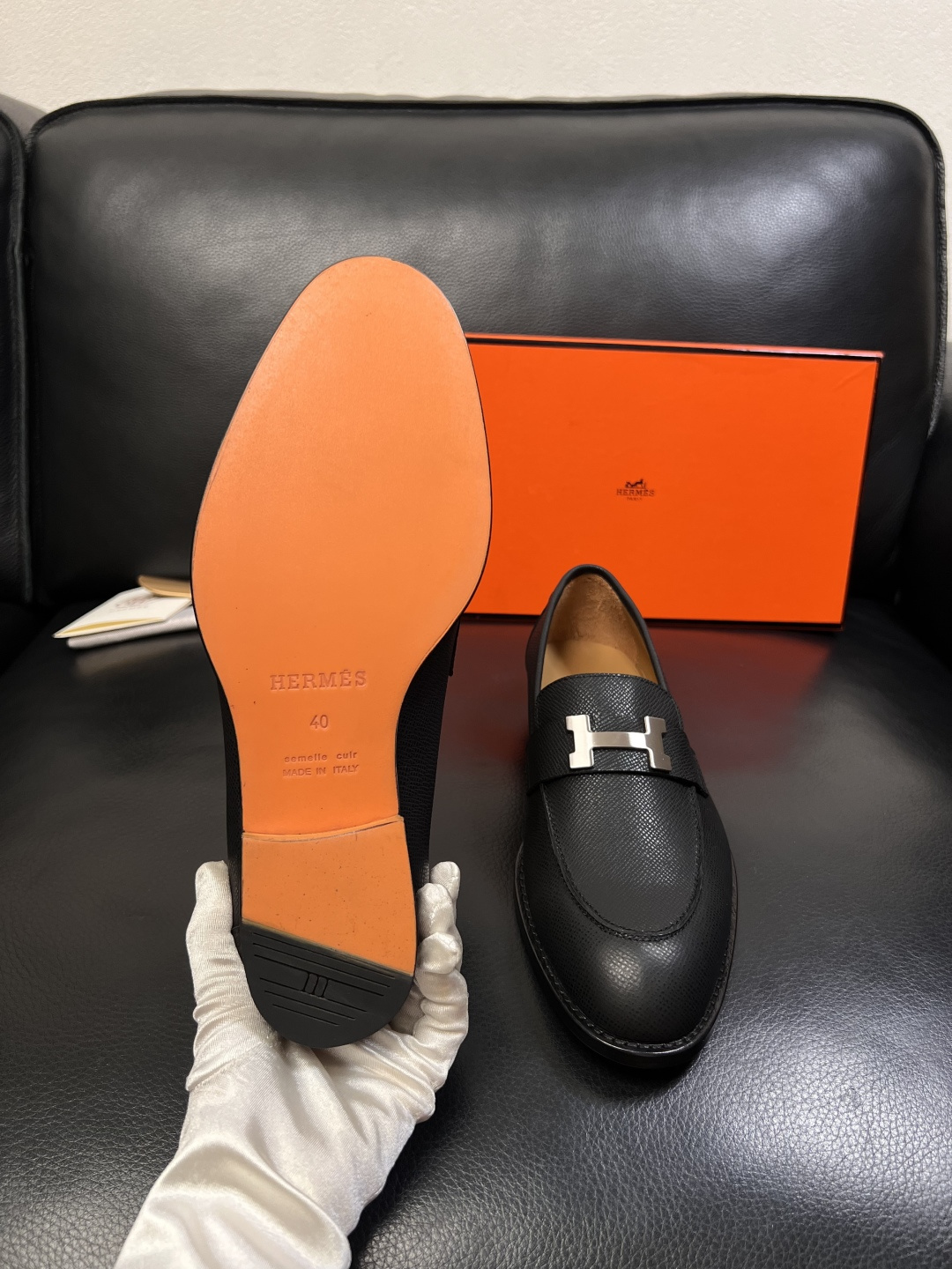 Hermes  高品质  顶级工艺品 爱马仕 皮鞋专柜同步 原厂配置，意大利进口原版牛皮面料，透气舒适进