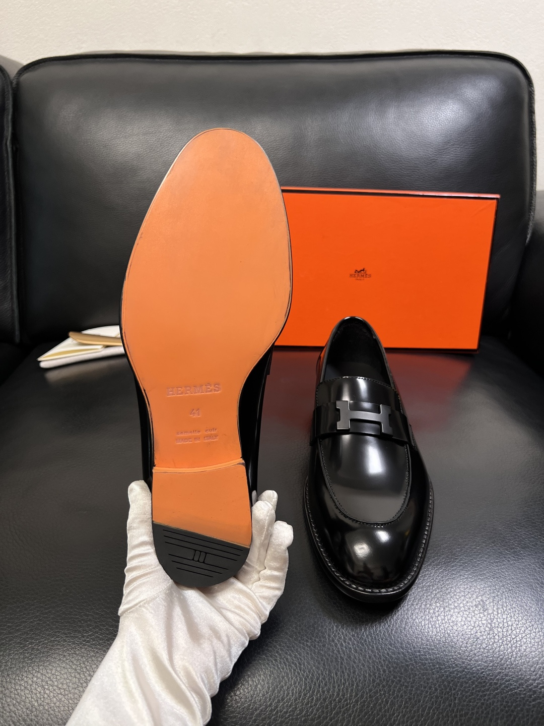 Hermes  高品质  顶级工艺品 爱马仕 皮鞋专柜同步 原厂配置，意大利进口原版牛皮面料，透气舒适进