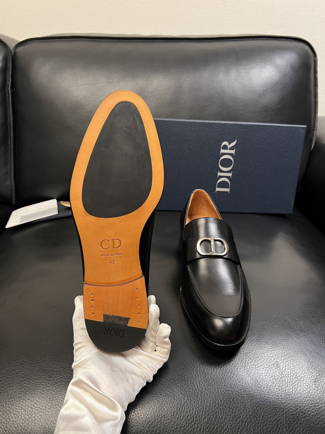 Dior  高品质  顶级工艺品  迪奥  皮鞋系列专柜同步原厂配置，意大利进口牛皮，全进口水染牛皮里垫