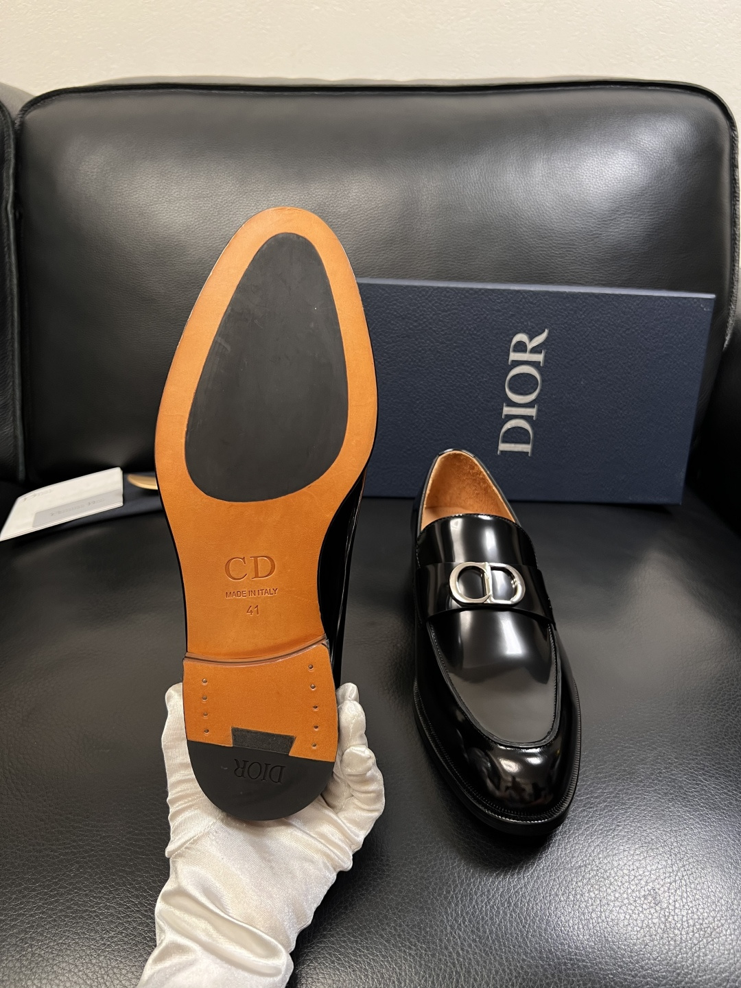 Dior  高品质  顶级工艺品  迪奥  皮鞋系列专柜同步原厂配置，意大利进口牛皮，全进口水染牛皮里垫