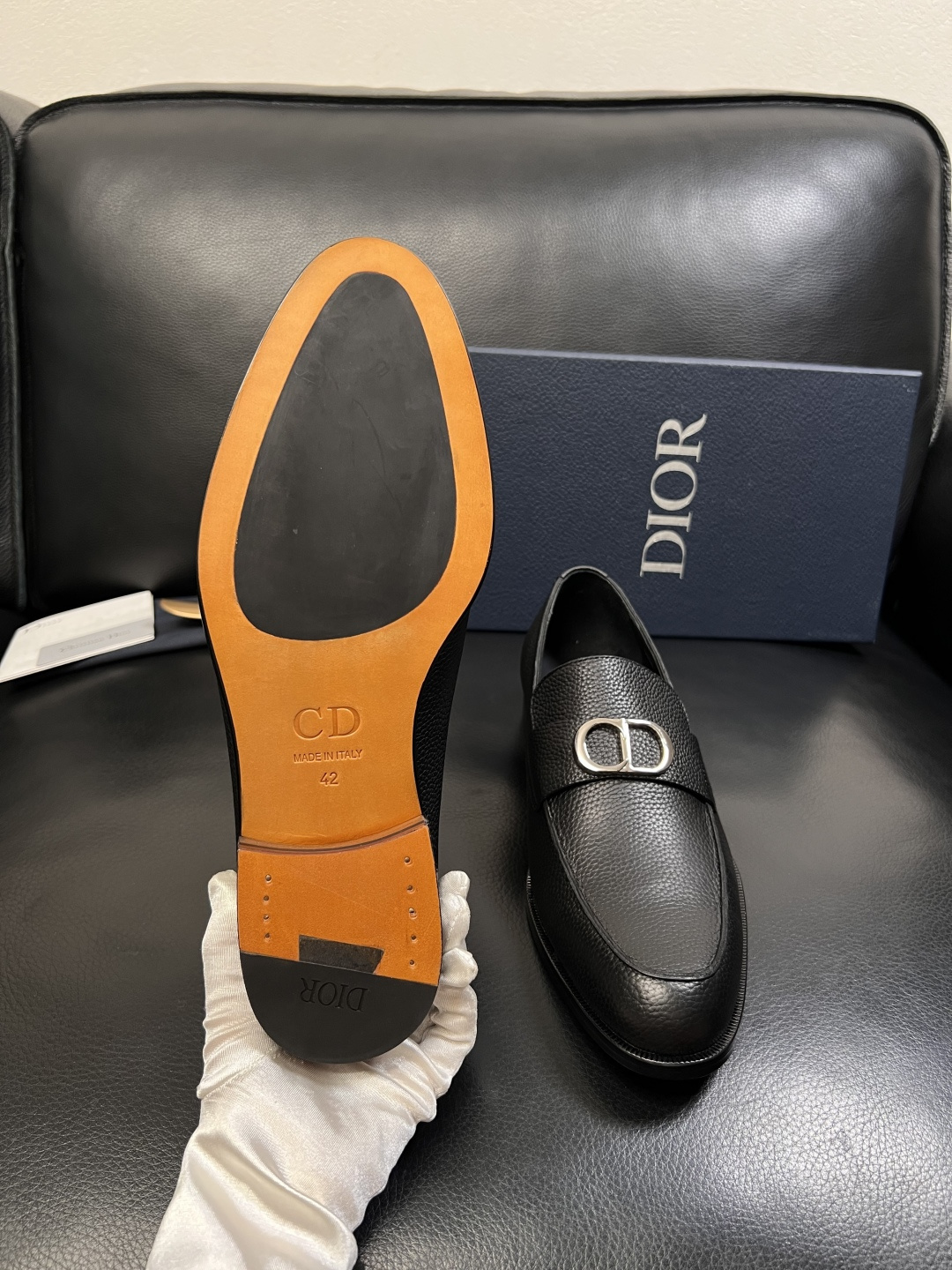Dior  高品质  顶级工艺品  迪奥  皮鞋系列专柜同步原厂配置，意大利进口牛皮，全进口水染牛皮里垫