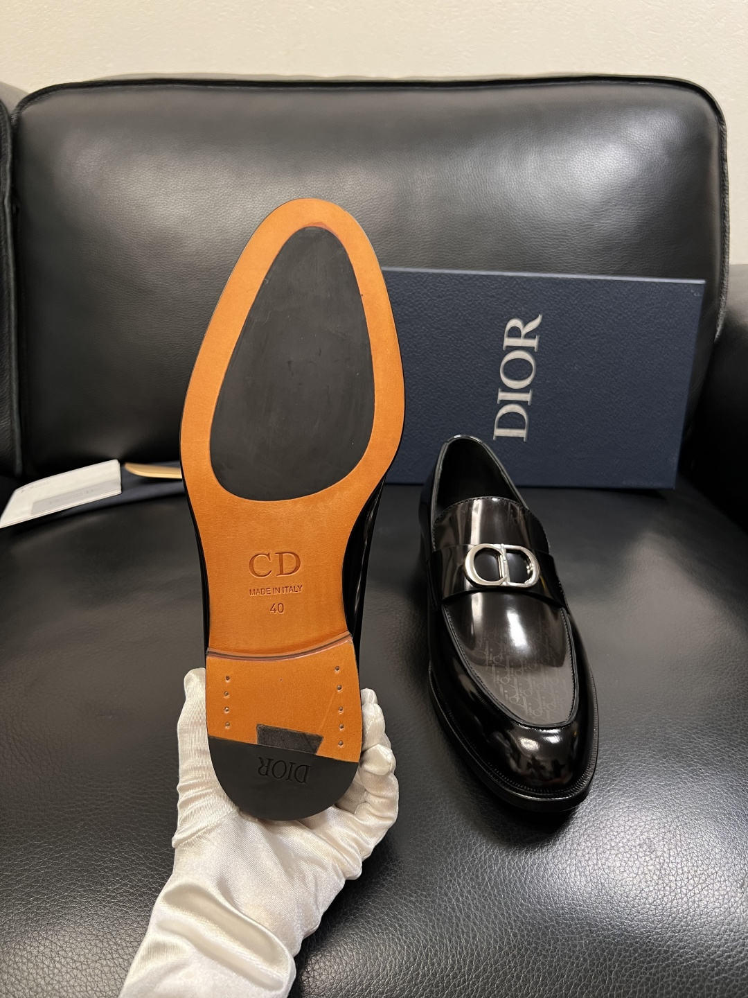 Dior  高品质  顶级工艺品  迪奥  皮鞋系列专柜同步原厂配置，意大利进口牛皮，全进口水染牛皮里垫