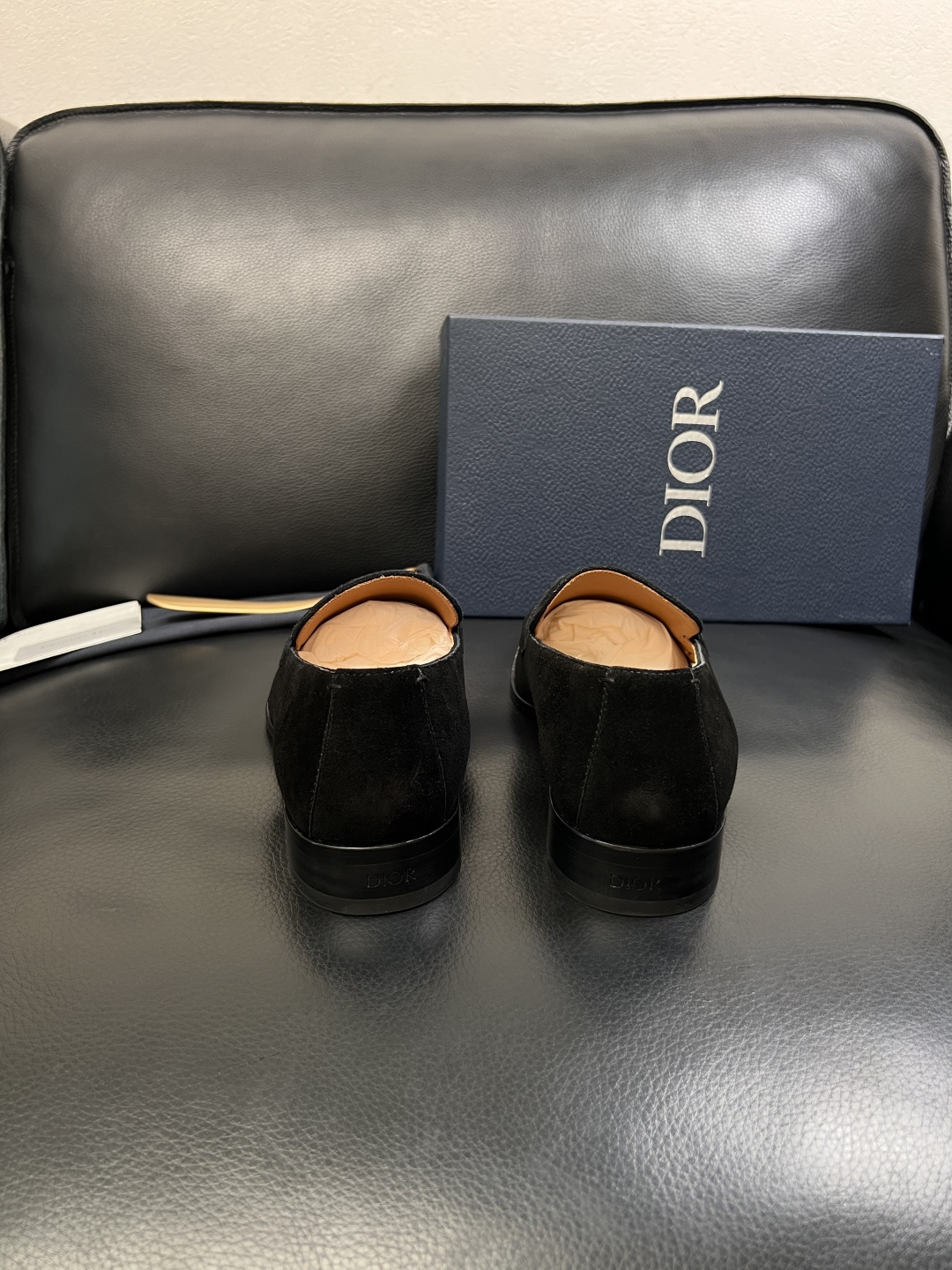 Dior  高品质  顶级工艺品  迪奥  皮鞋系列专柜同步原厂配置，意大利进口牛皮，全进口水染牛皮里垫