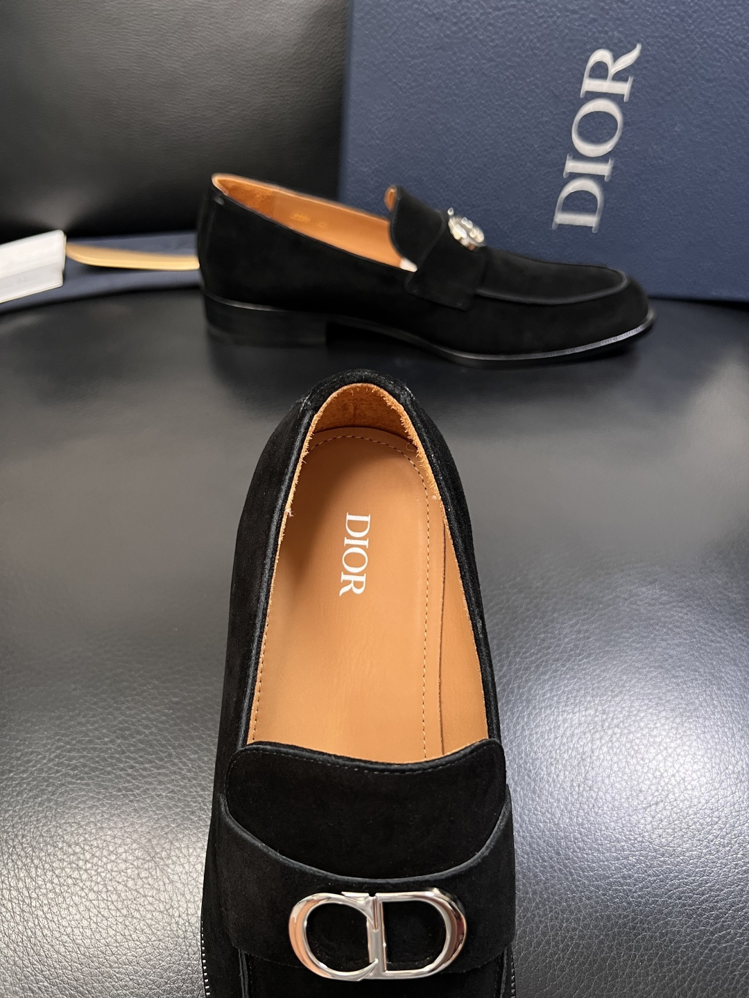 Dior  高品质  顶级工艺品  迪奥  皮鞋系列专柜同步原厂配置，意大利进口牛皮，全进口水染牛皮里垫
