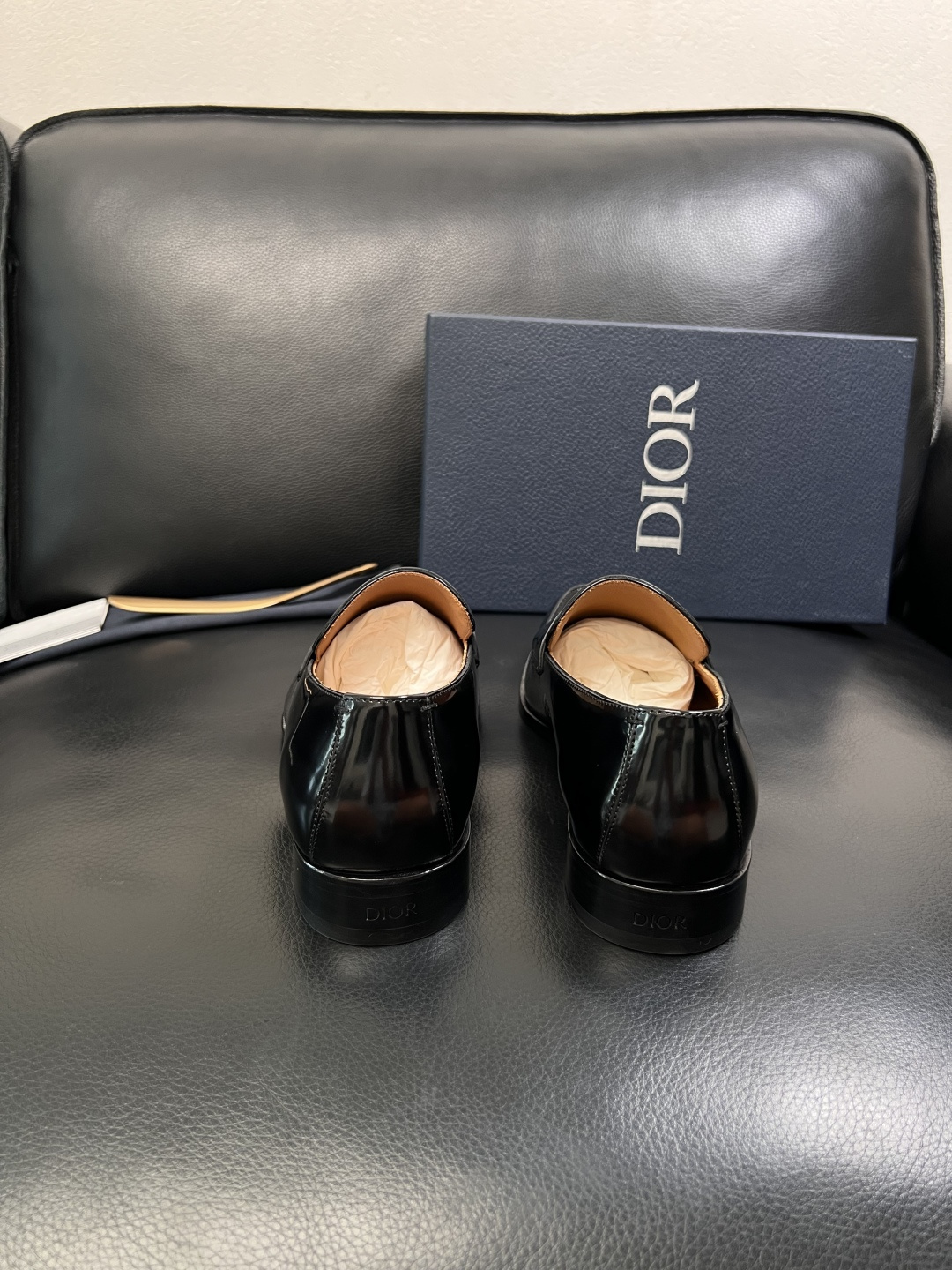 Dior  高品质  顶级工艺品  迪奥  皮鞋系列专柜同步原厂配置，意大利进口牛皮，全进口水染牛皮里垫