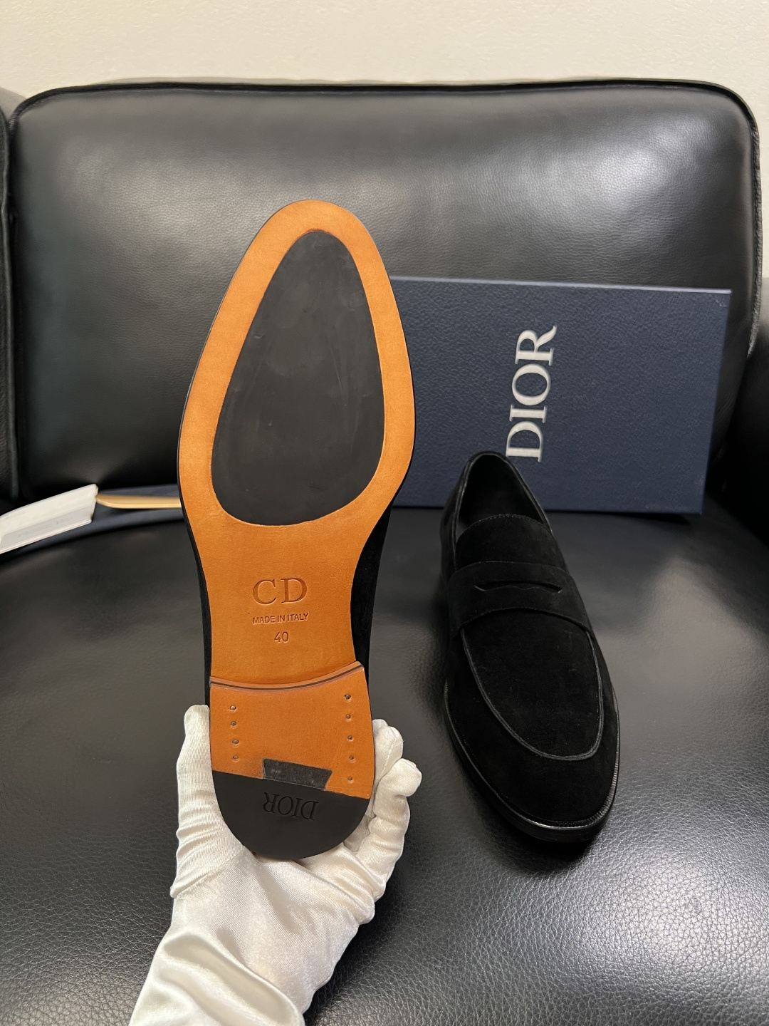 Dior  高品质  顶级工艺品  迪奥  皮鞋系列专柜同步原厂配置，意大利进口牛皮，全进口水染牛皮里垫