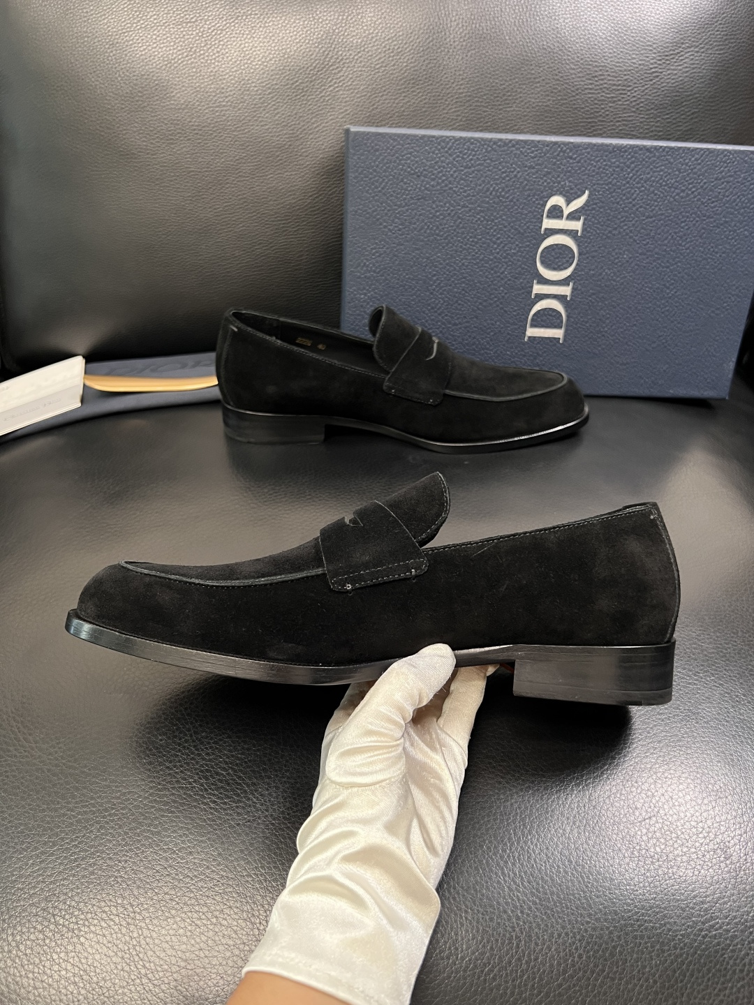 Dior  高品质  顶级工艺品  迪奥  皮鞋系列专柜同步原厂配置，意大利进口牛皮，全进口水染牛皮里垫