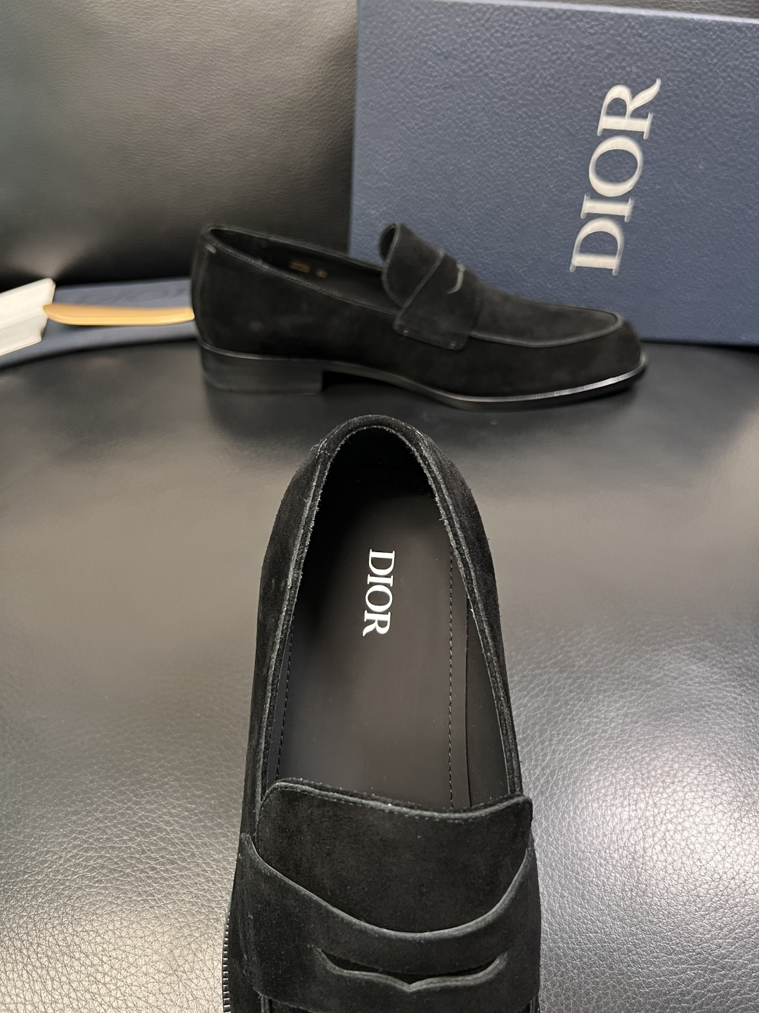 Dior  高品质  顶级工艺品  迪奥  皮鞋系列专柜同步原厂配置，意大利进口牛皮，全进口水染牛皮里垫