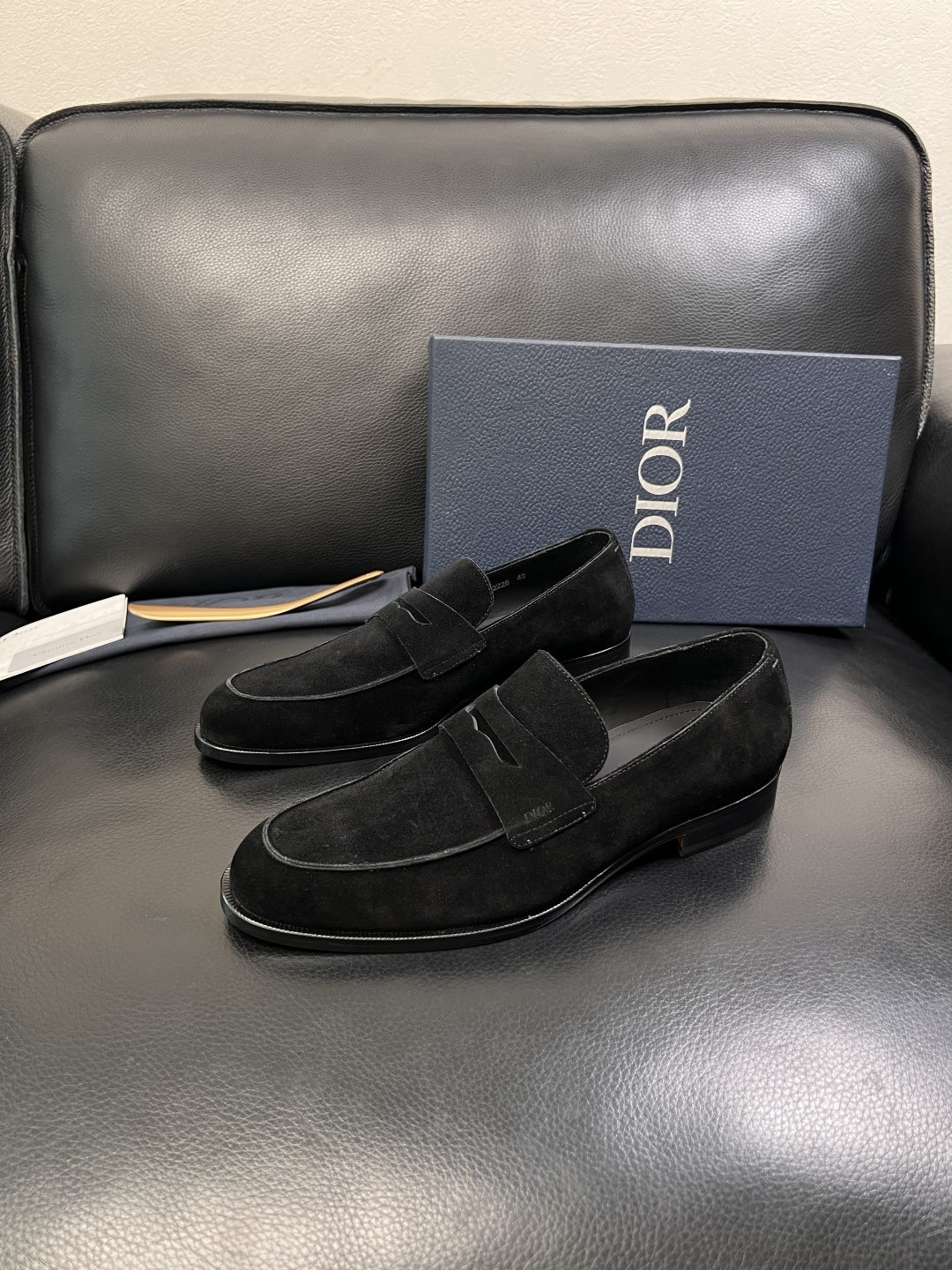 Dior  高品质  顶级工艺品  迪奥  皮鞋系列专柜同步原厂配置，意大利进口牛皮，全进口水染牛皮里垫