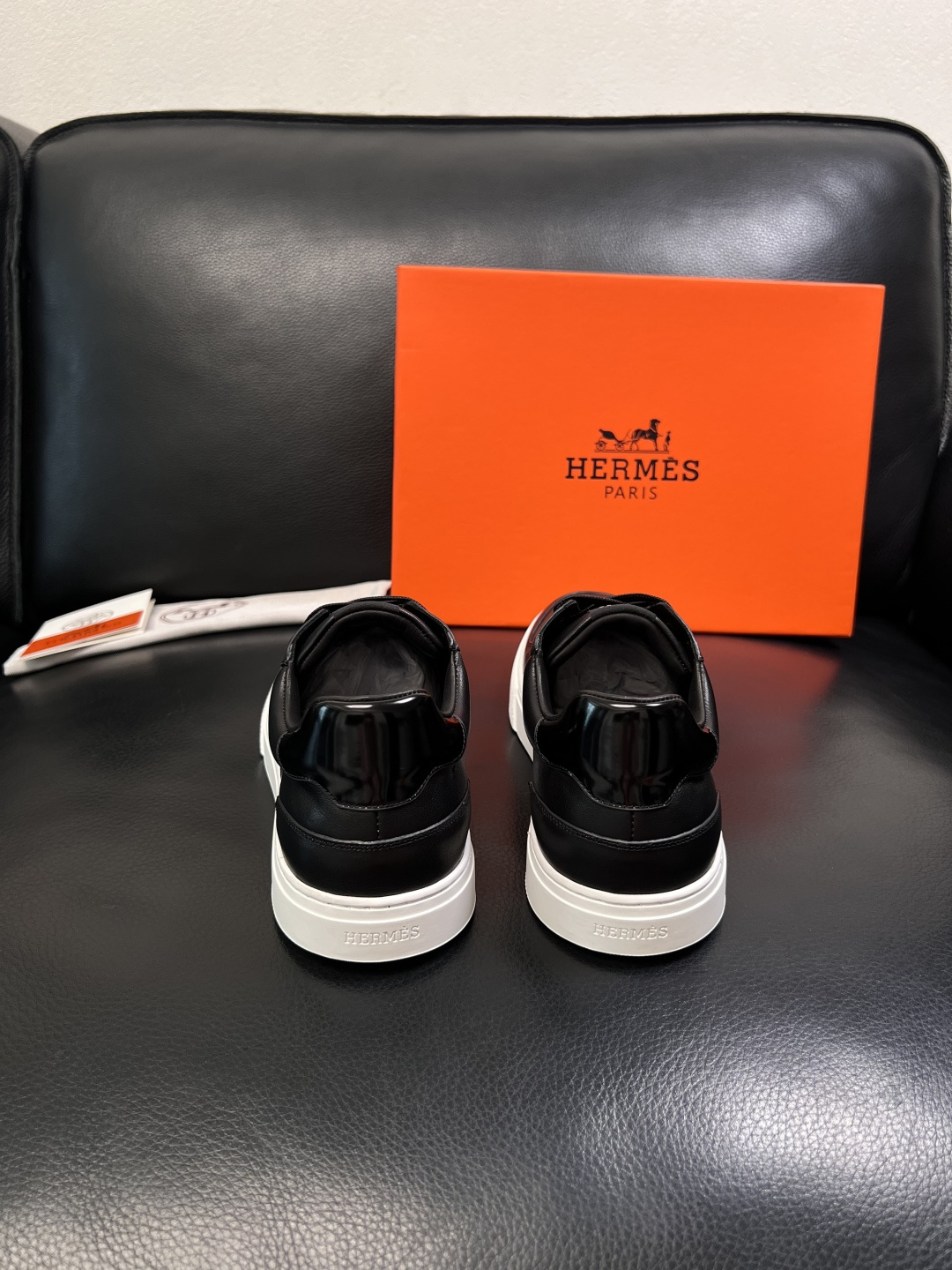 Hermes  高品质  顶级工艺品  爱马仕 专柜同步发售原厂配置，意大利进口原版牛皮面料，高品质拼接