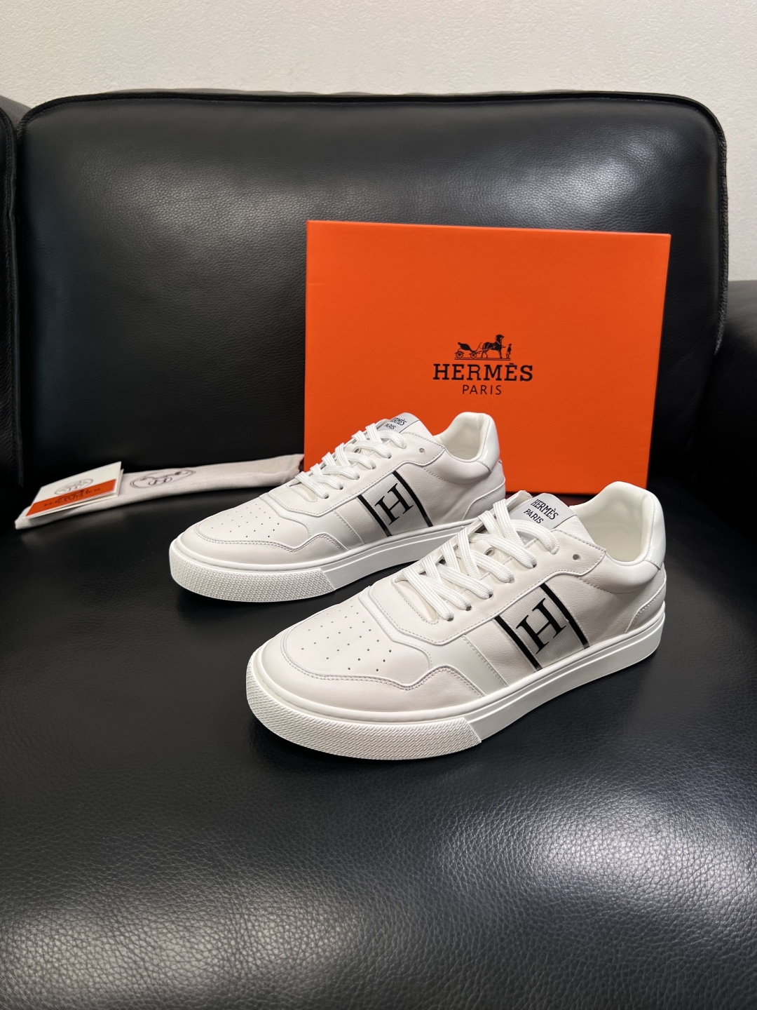 Hermes  高品质  顶级工艺品  爱马仕 专柜同步发售原厂配置，意大利进口原版牛皮面料，高品质拼接