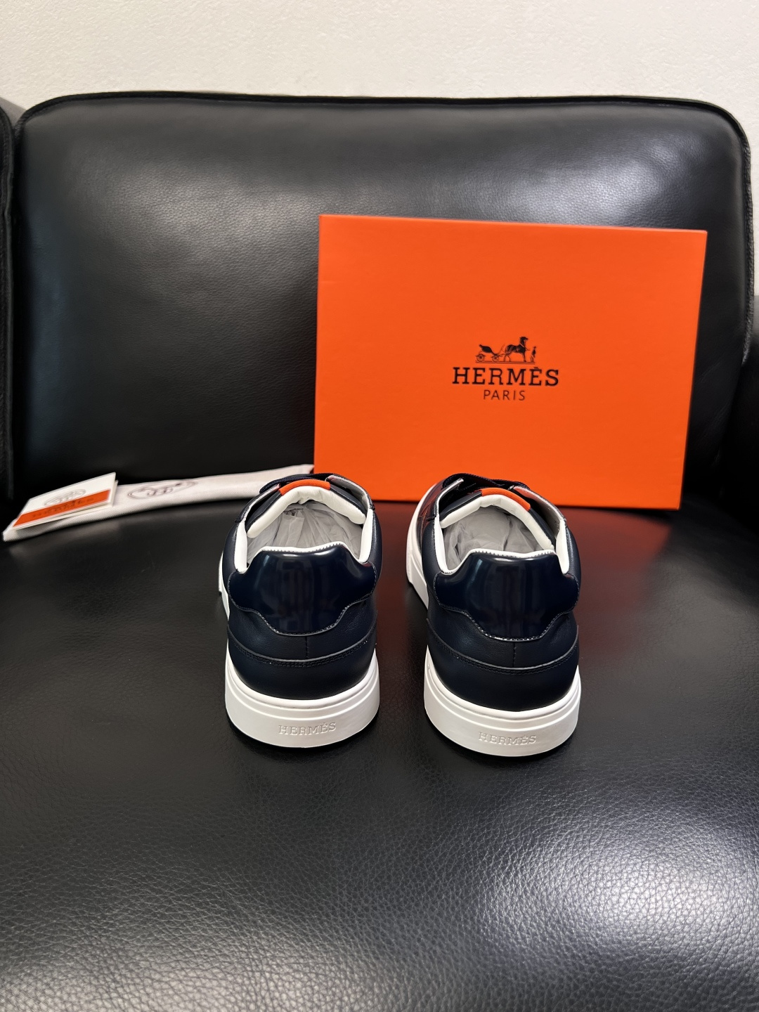 Hermes  高品质  顶级工艺品  爱马仕 专柜同步发售原厂配置，意大利进口原版牛皮面料，高品质拼接