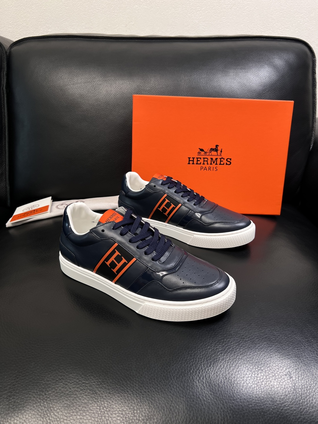 Hermes  高品质  顶级工艺品  爱马仕 专柜同步发售原厂配置，意大利进口原版牛皮面料，高品质拼接