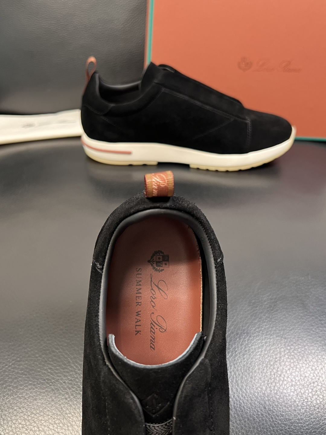 Loro Piana  高品质  顶级工艺品  诺悠翩雅  新品专柜同步原厂配置，鞋面意大利进口牛皮面料