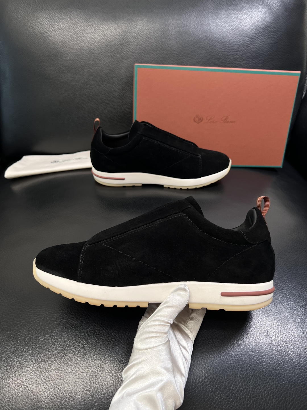 Loro Piana  高品质  顶级工艺品  诺悠翩雅  新品专柜同步原厂配置，鞋面意大利进口牛皮面料