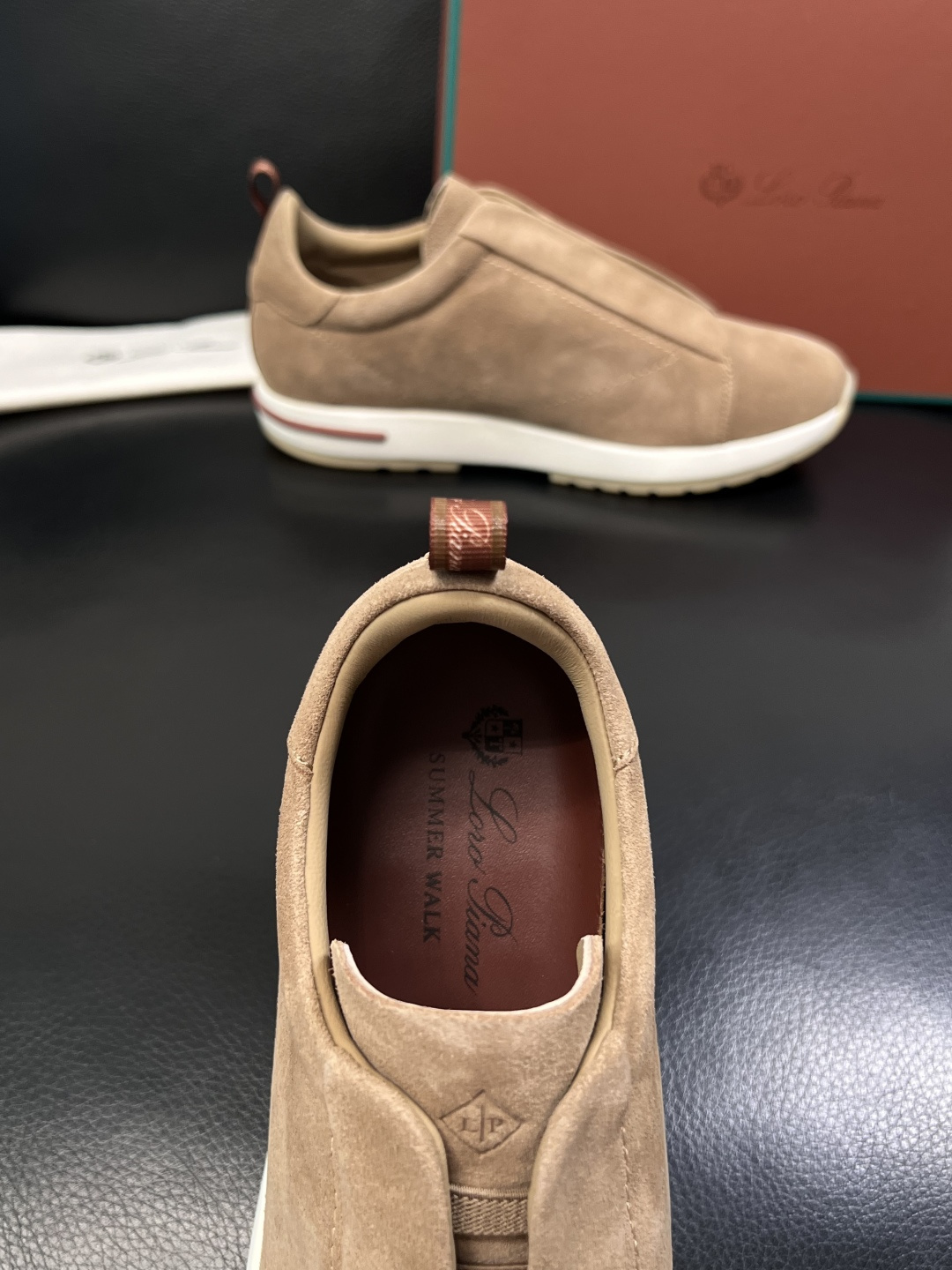 Loro Piana  高品质  顶级工艺品  诺悠翩雅  新品专柜同步原厂配置，鞋面意大利进口牛皮面料