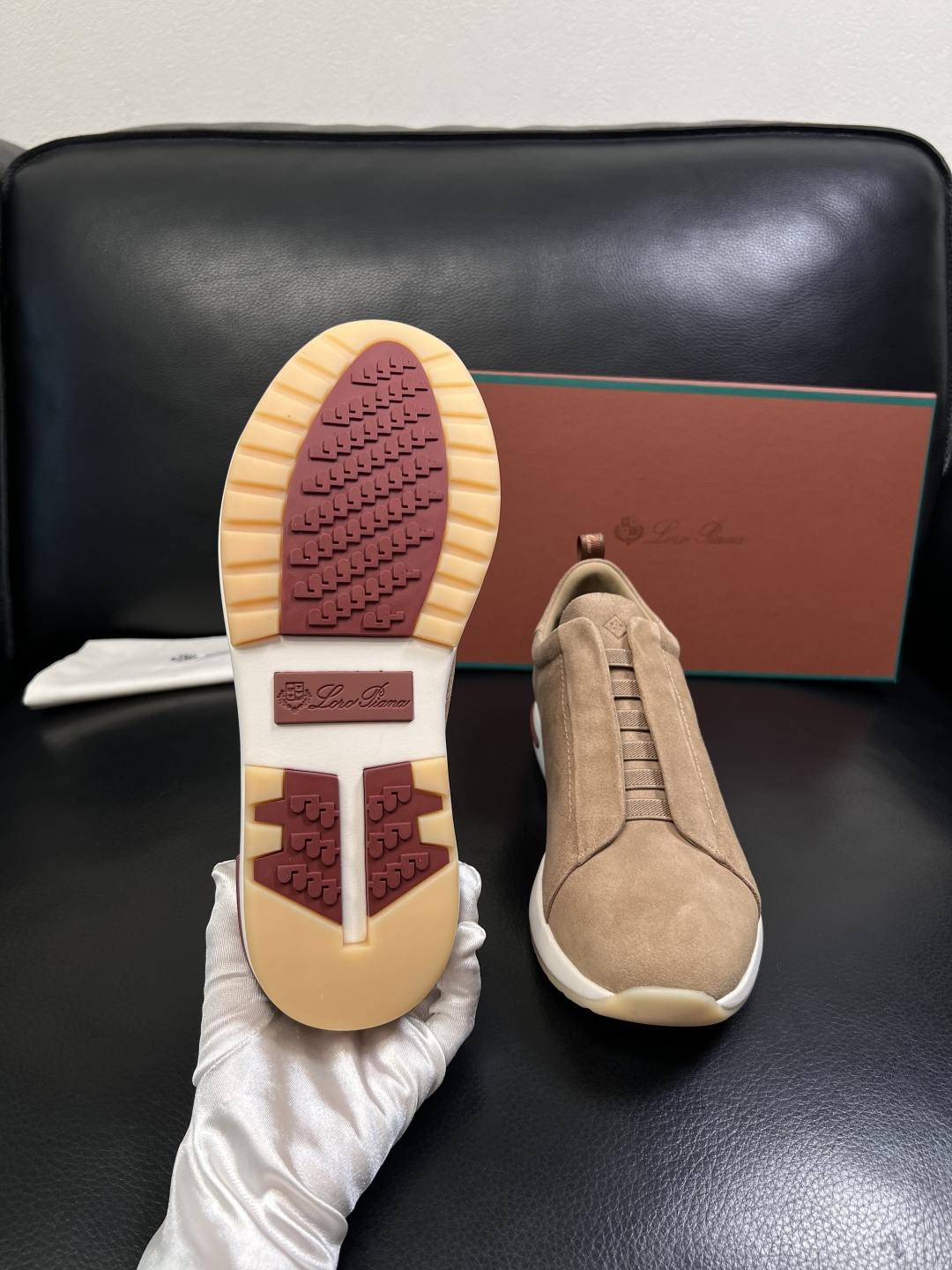 Loro Piana  高品质  顶级工艺品  诺悠翩雅  新品专柜同步原厂配置，鞋面意大利进口牛皮面料